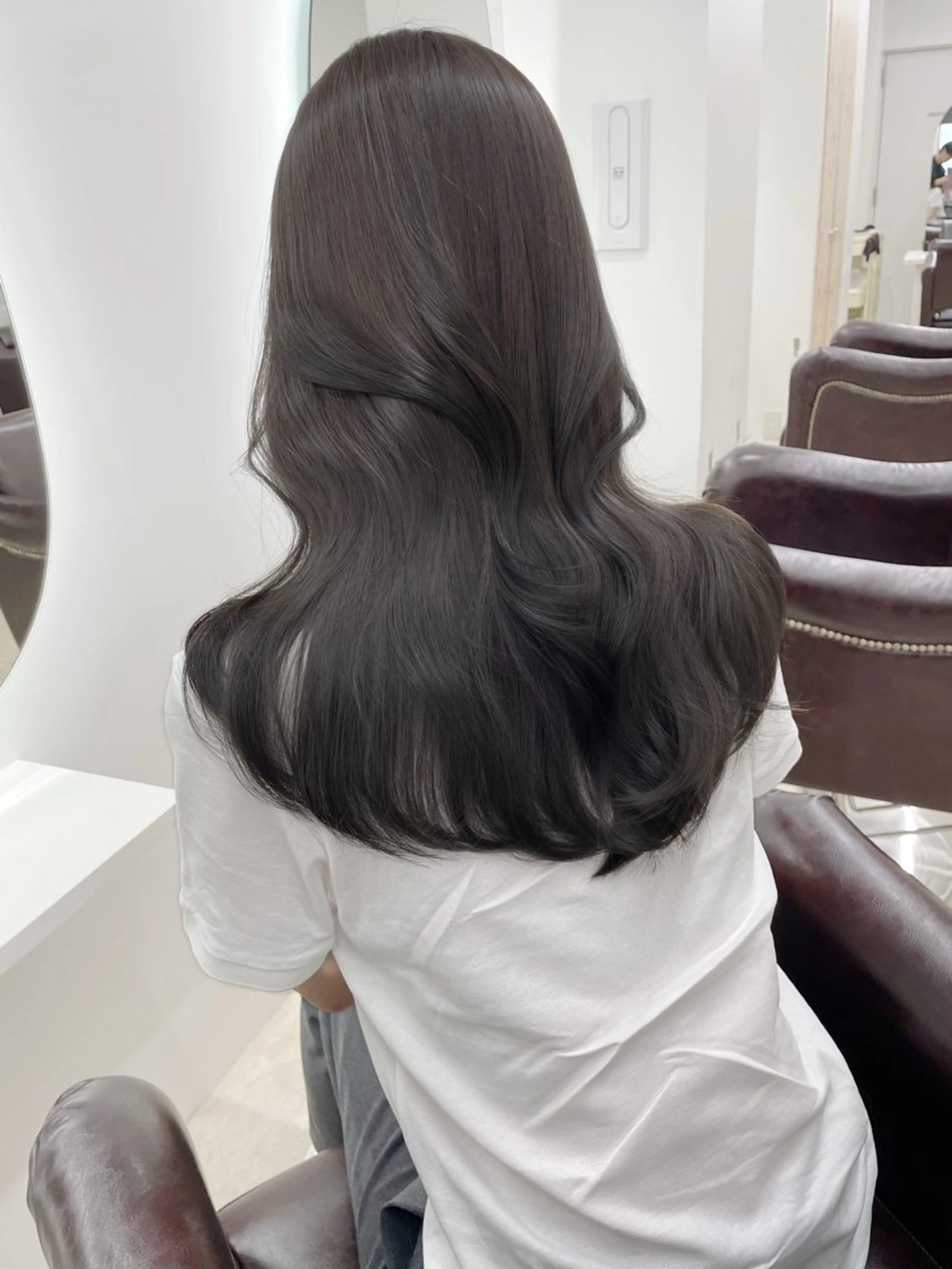 セミロング カラー カット ヘアカラー トリートメント ヘアセット 新宿/韓国ヘア/ 髪質改善ストレートのヘアスタイル