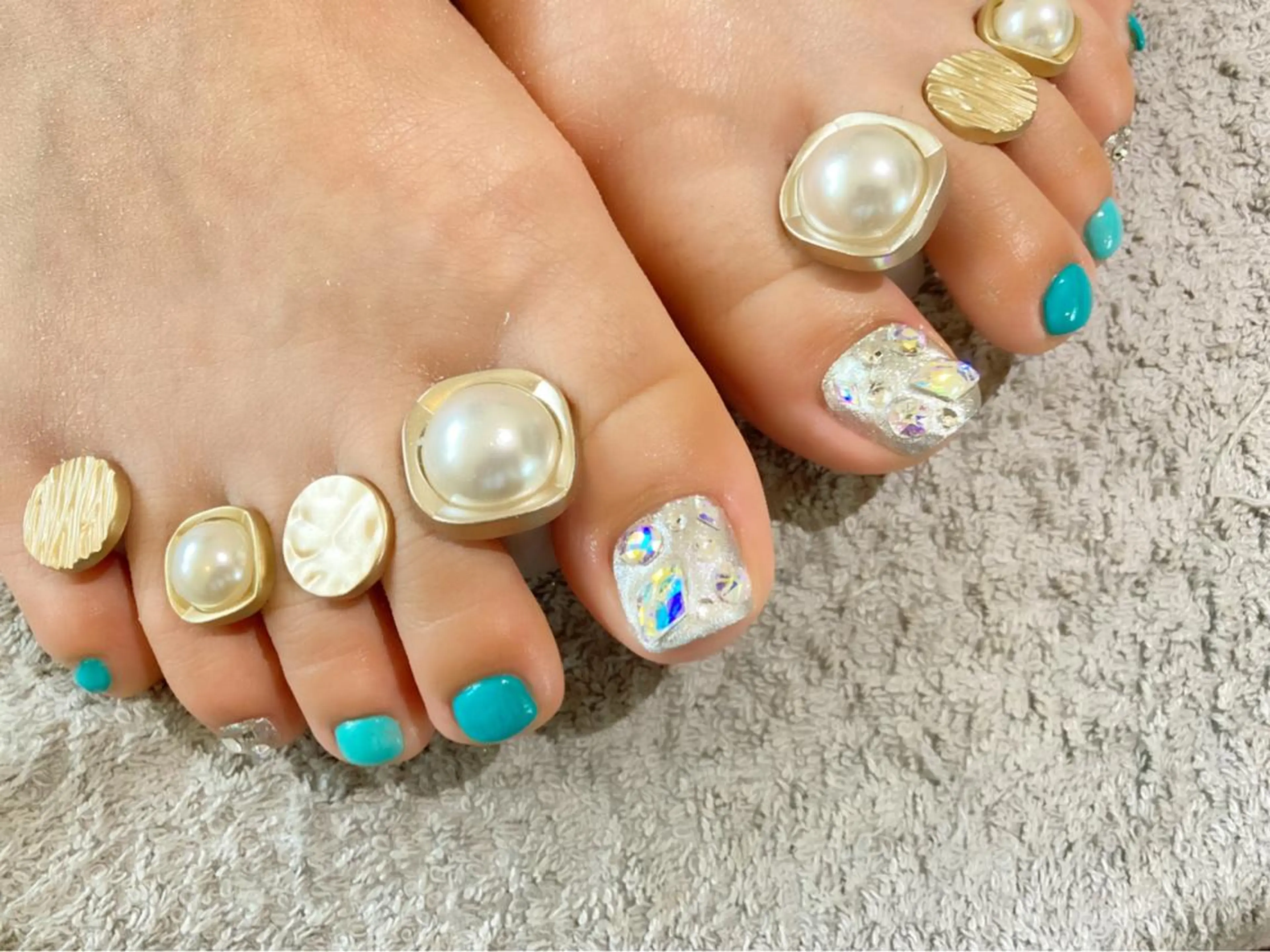 ネイル Yakko pas á pasのネイルデザイン