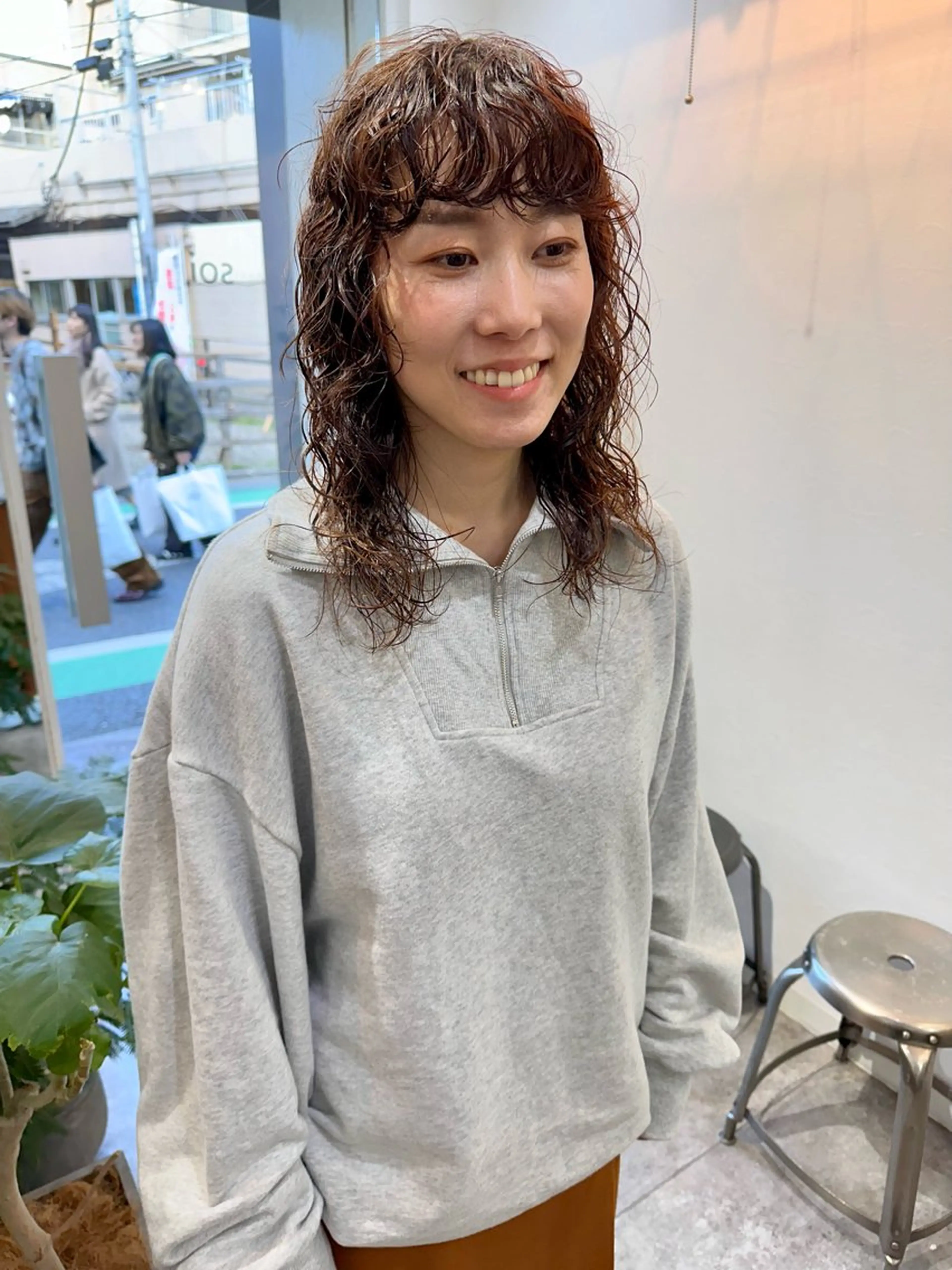 ミディアム パーマ ミディアムパーマ 顔周りカット レイヤーカット カット パーマ トリートメント パーマ/透明感カラー /ボブ/吉田一生のヘアスタイル