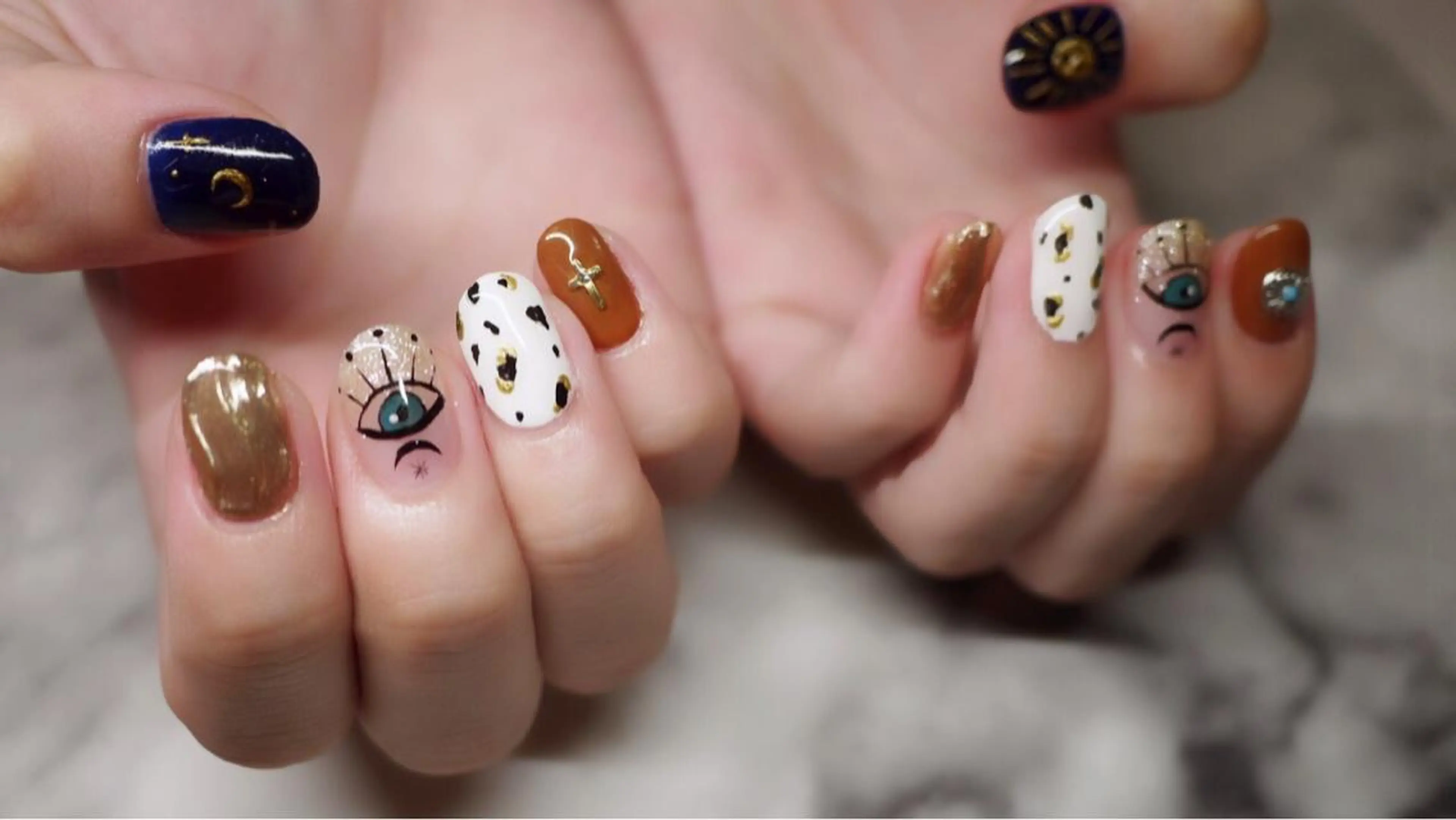 ネイル A MODO MIOのネイルデザイン