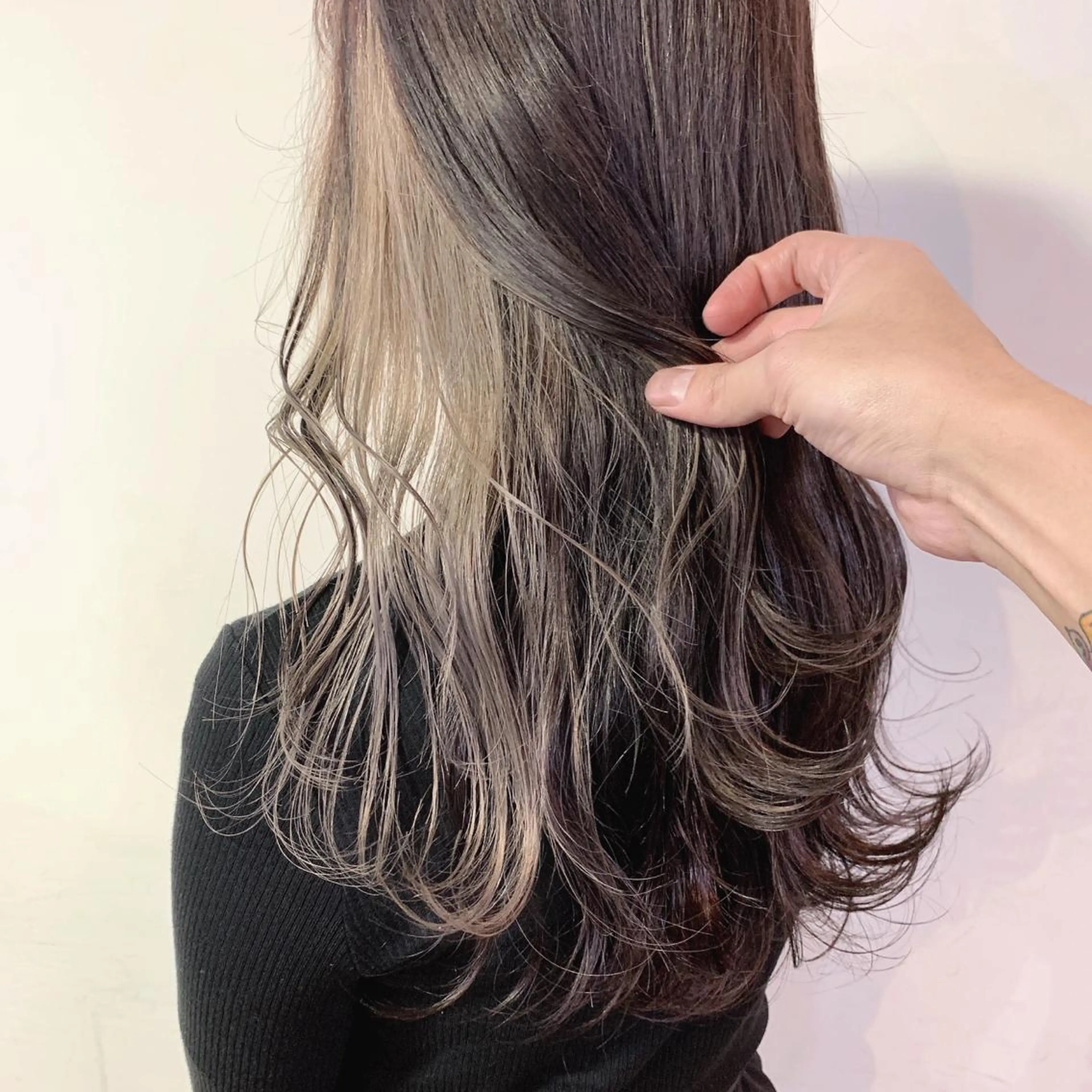 ロング カラー なかの たくみのヘアスタイル