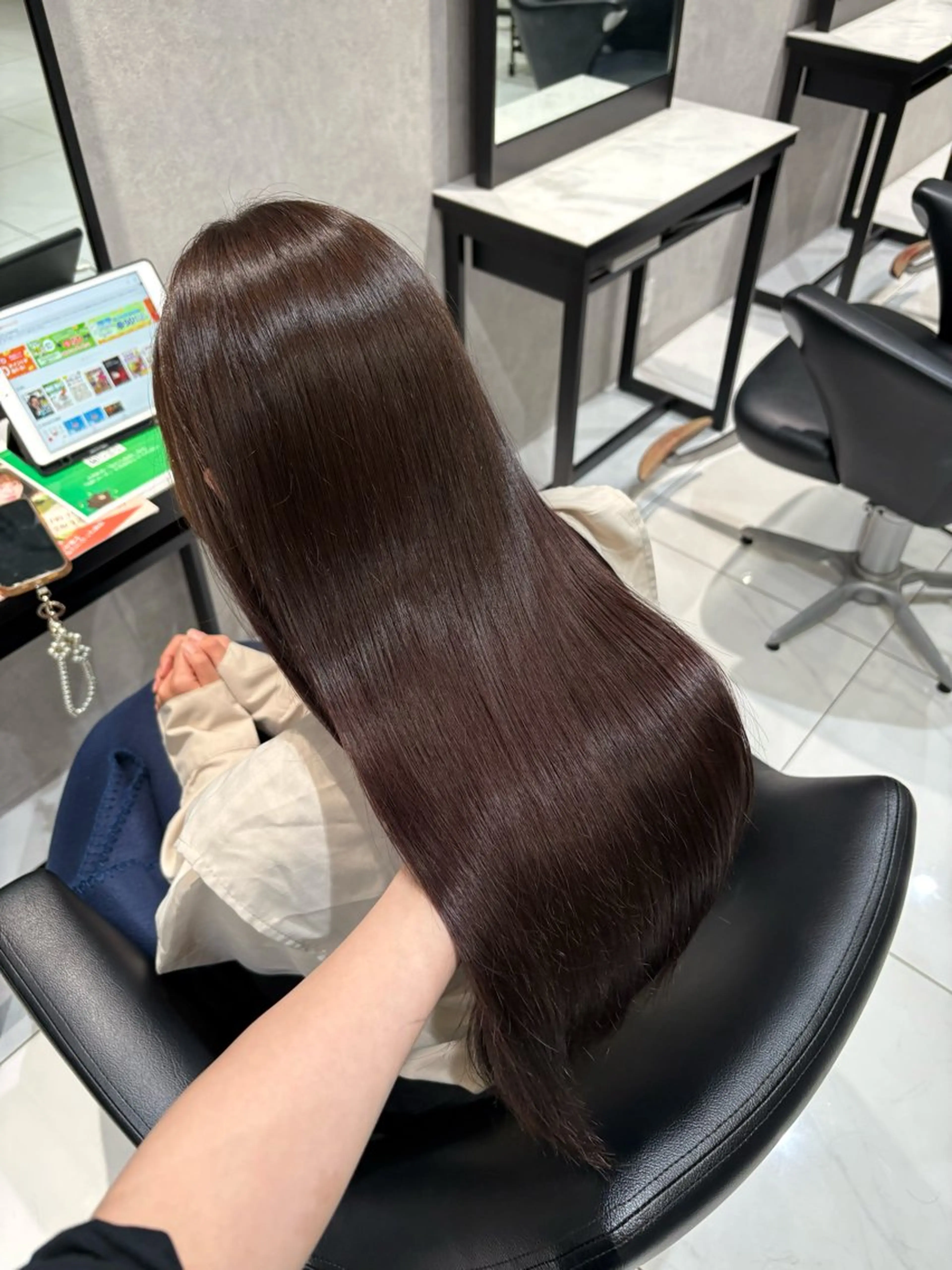 ロング 内藤 藍夏のヘアスタイル