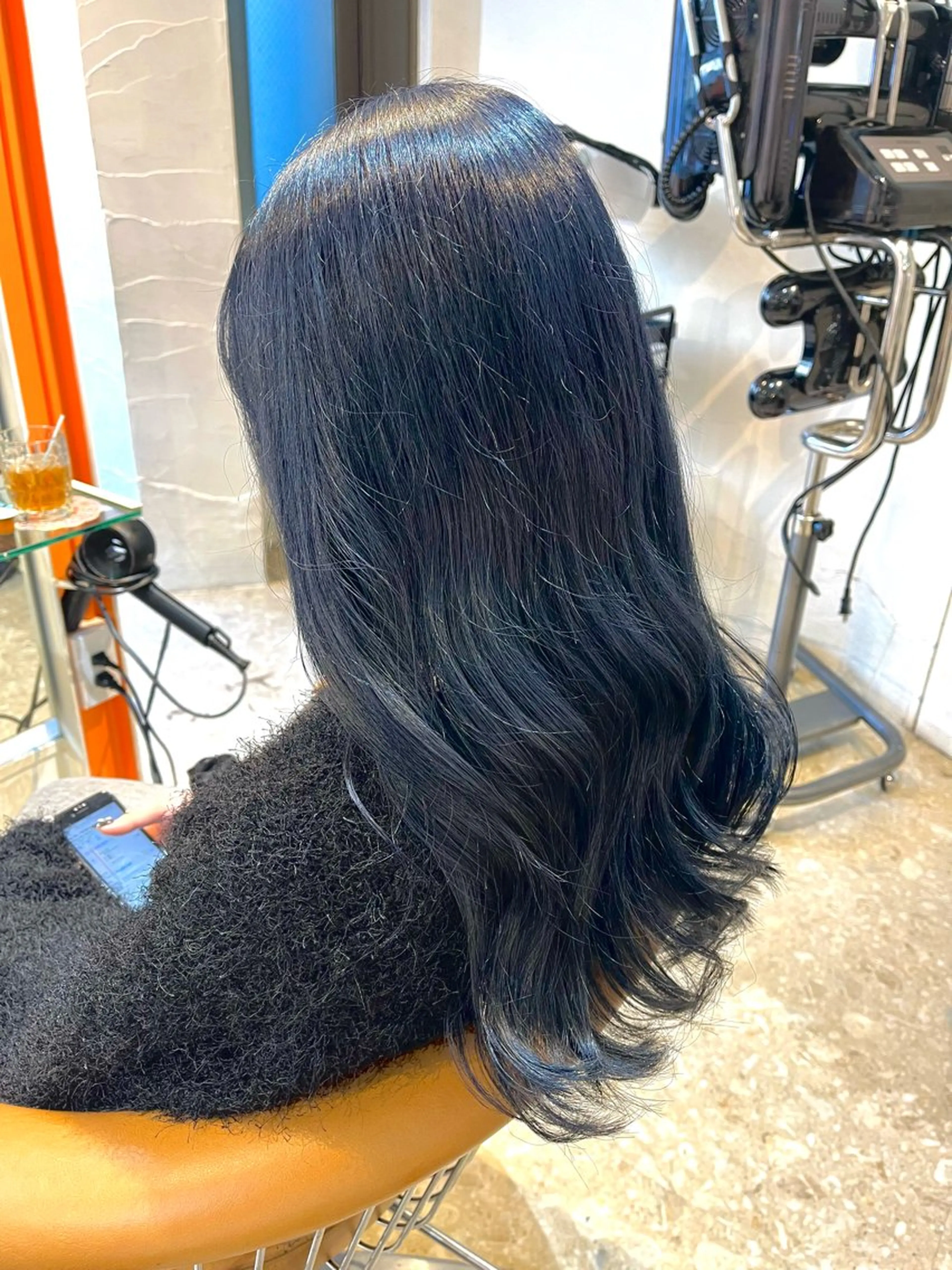 セミロング カラー ヘアカラー うしだ かおるのヘアスタイル