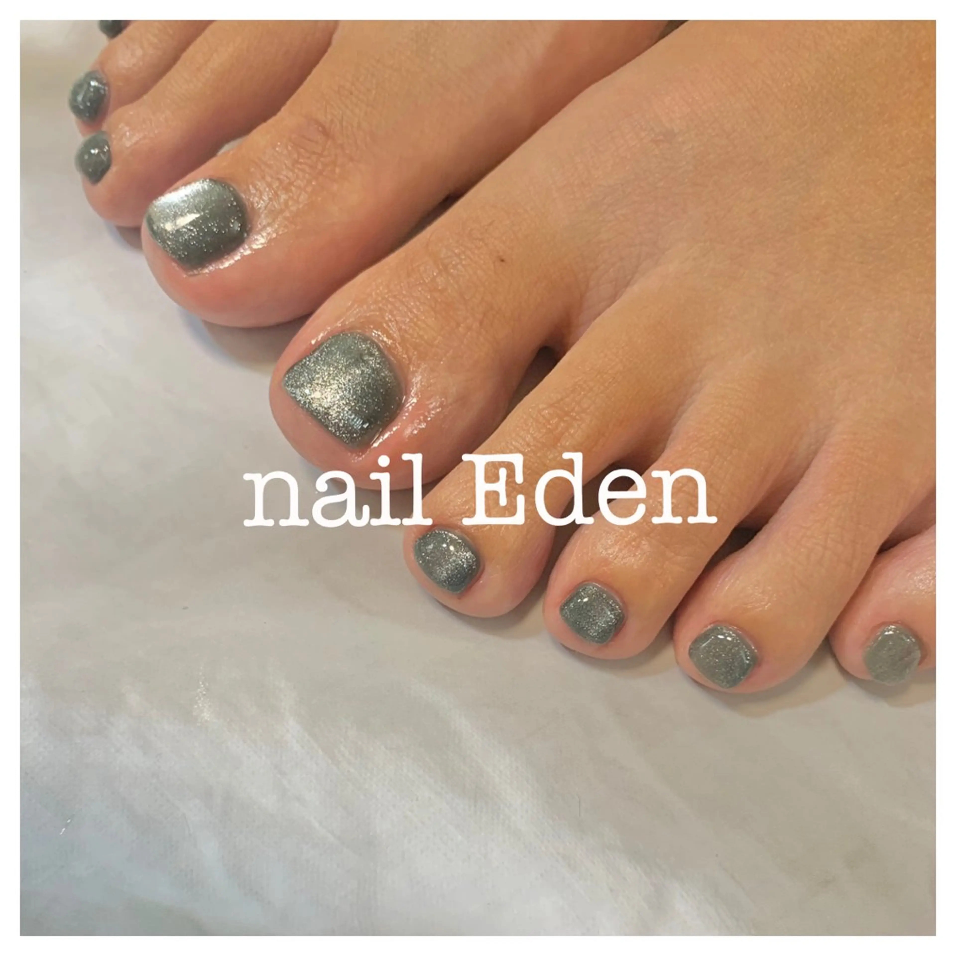 ネイル マグネットネイル Eden ♾️のネイルデザイン