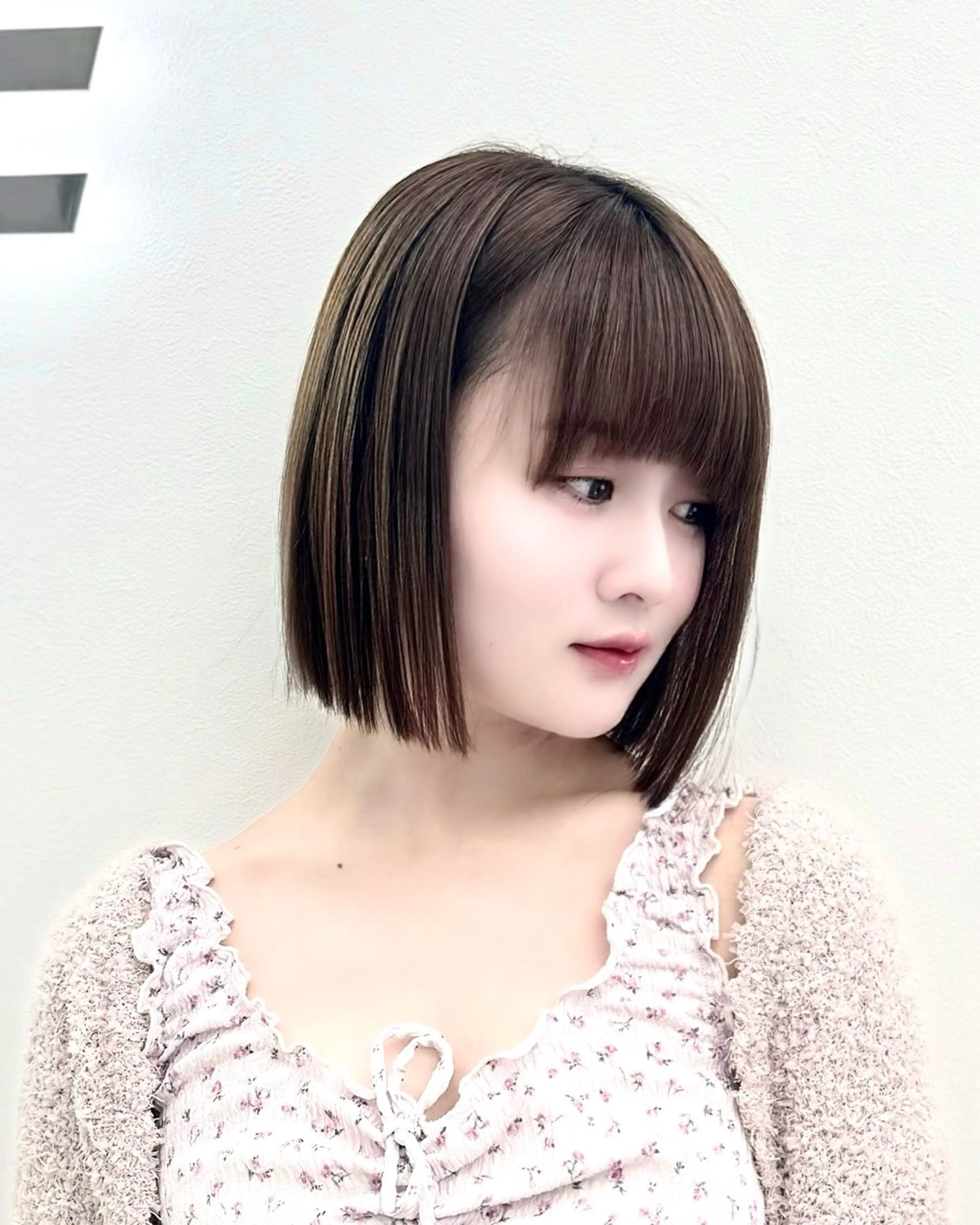 ショート カラー ヘアアレンジ カット ヘアカラー トリートメント ヘッドスパ ヘアセット 縮毛矯正🤍 盛れるボブ/ひかりのヘアスタイル