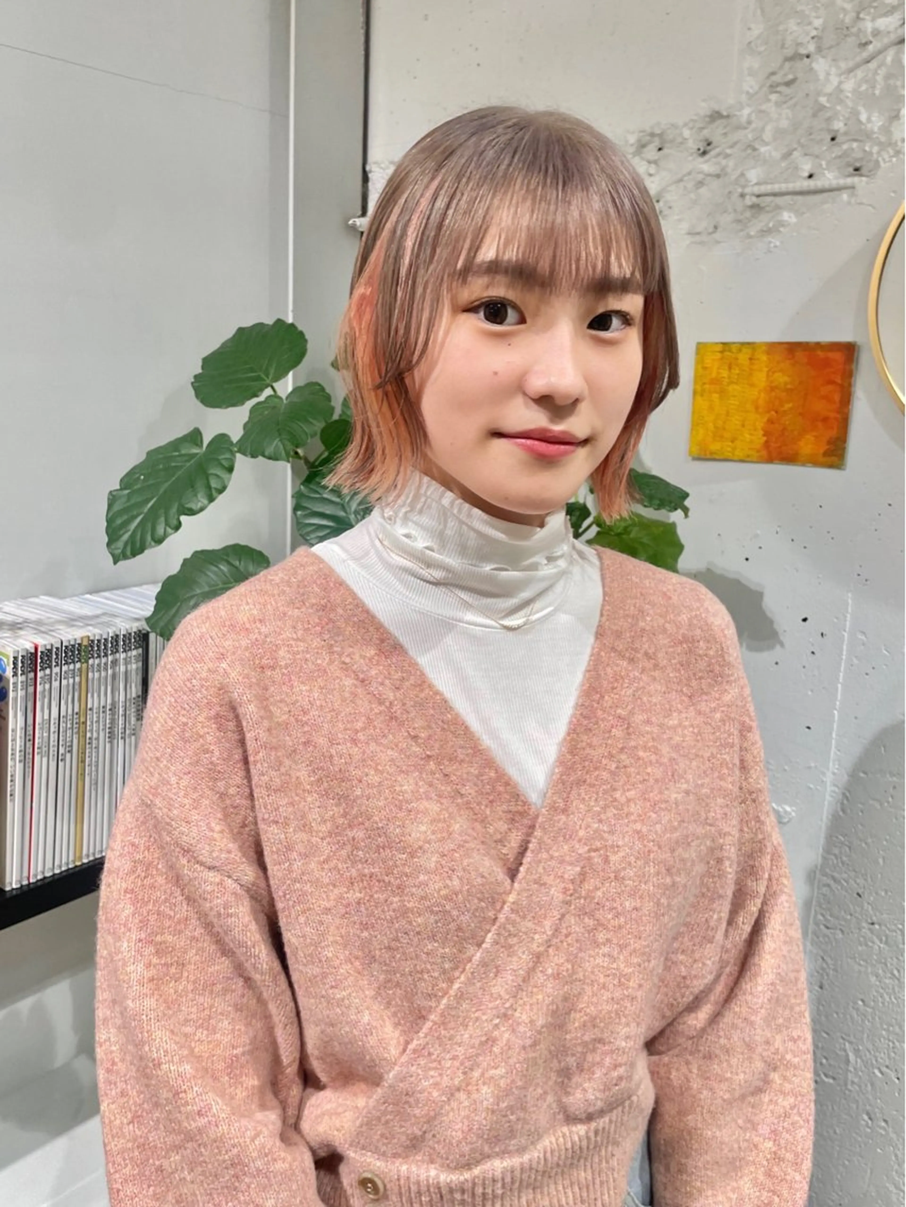 ミディアム カラー ウルフ/似合わせ レイヤー/RIHOのヘアスタイル