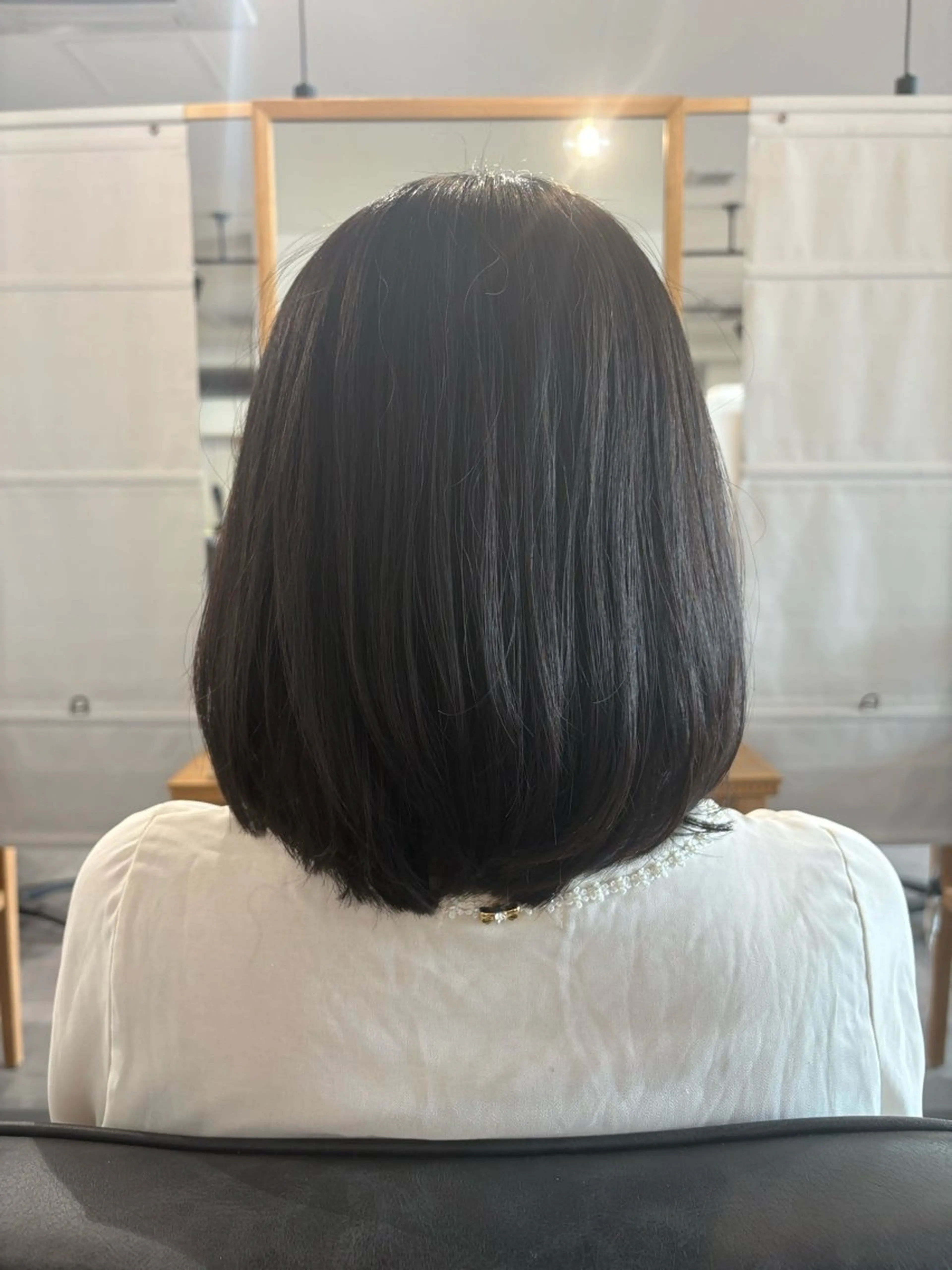 ミディアム 岬 怜奈のヘアスタイル