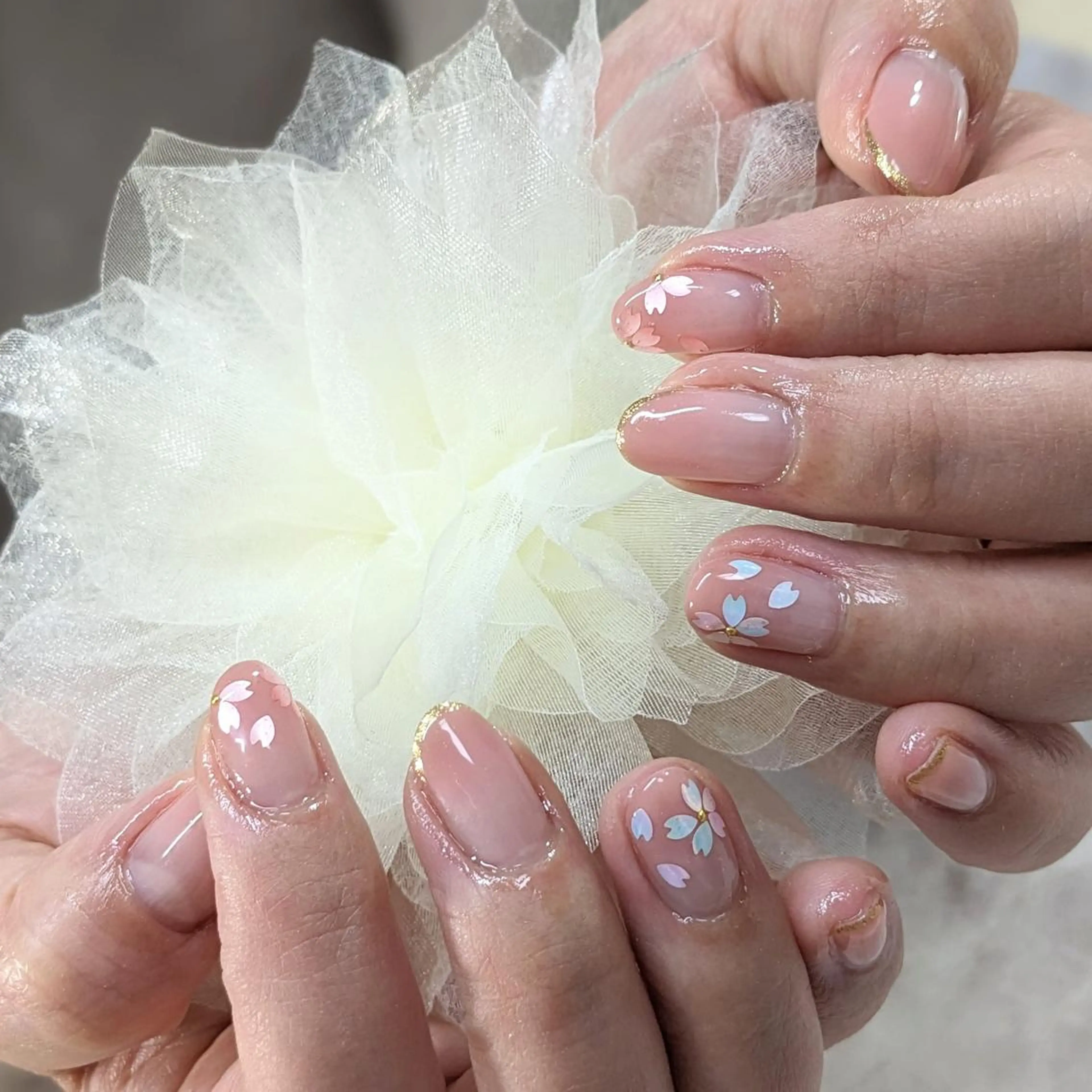 ネイル 桜ネイル ゴールド グラデーション ピンク ハンドネイル ネイルサロンベルティ .keikoのネイルデザイン