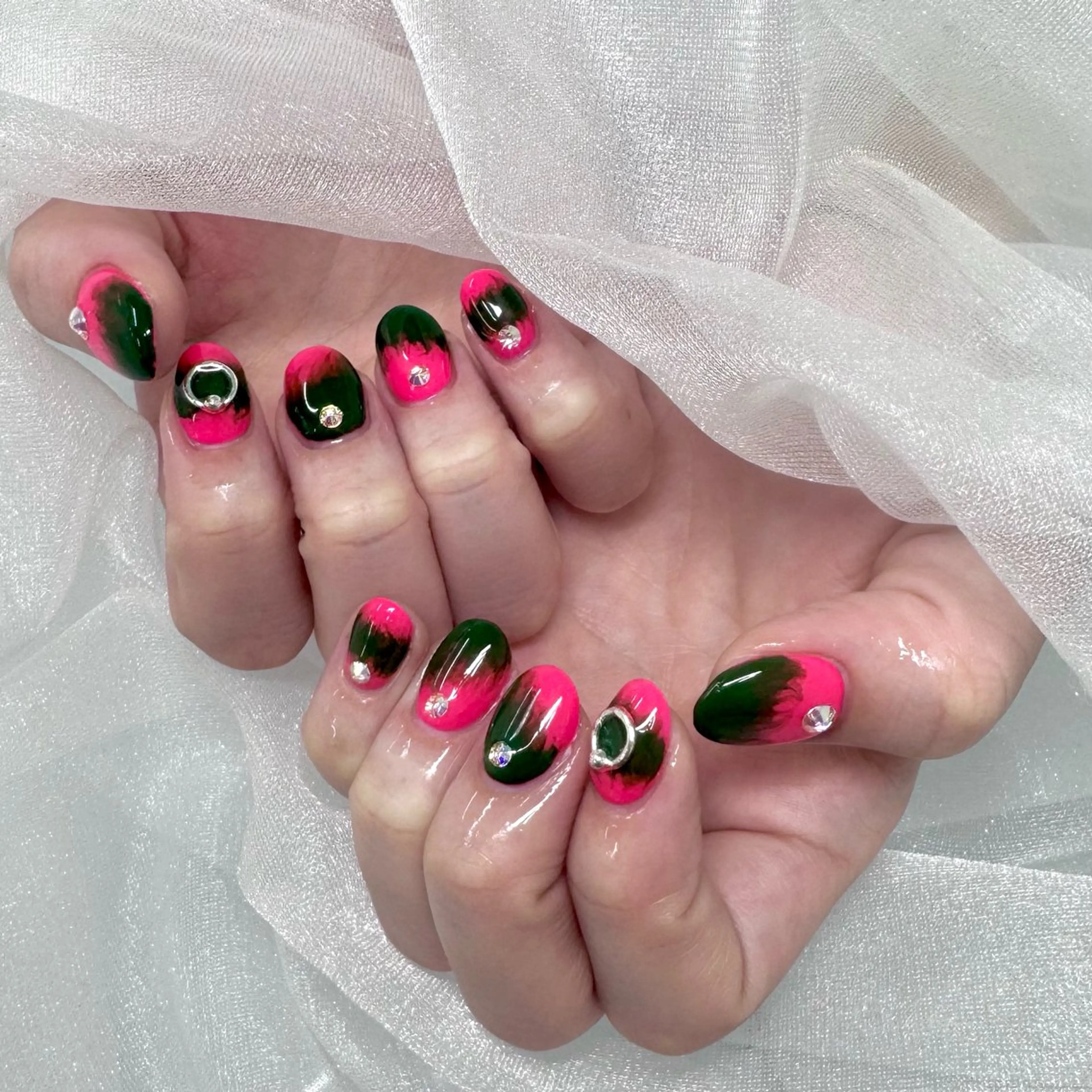 ネイル 山岸 夏菜のネイルデザイン