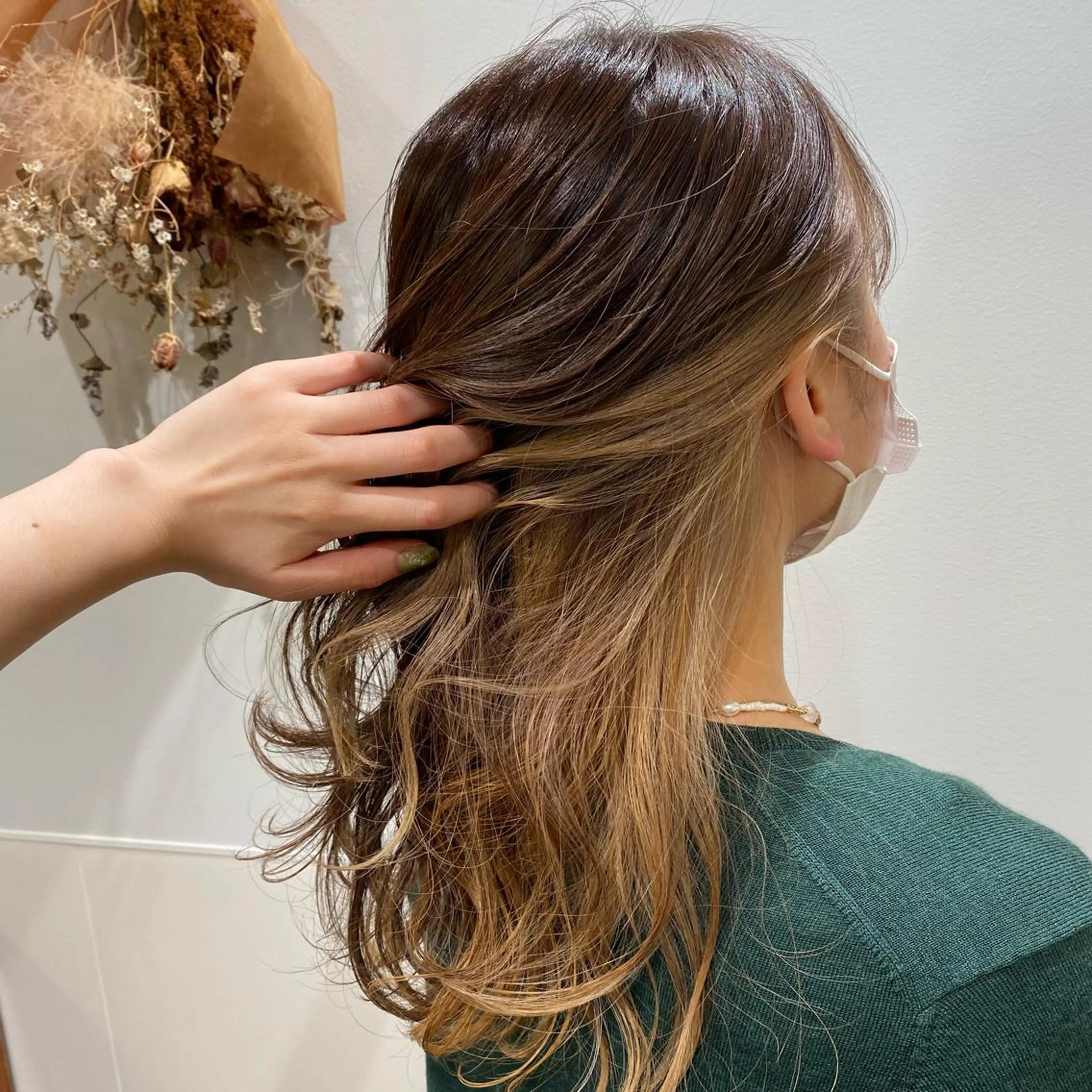 セミロング カラー MIKU🌿 ネイル&まつげパーマのマツエク・マツパデザイン