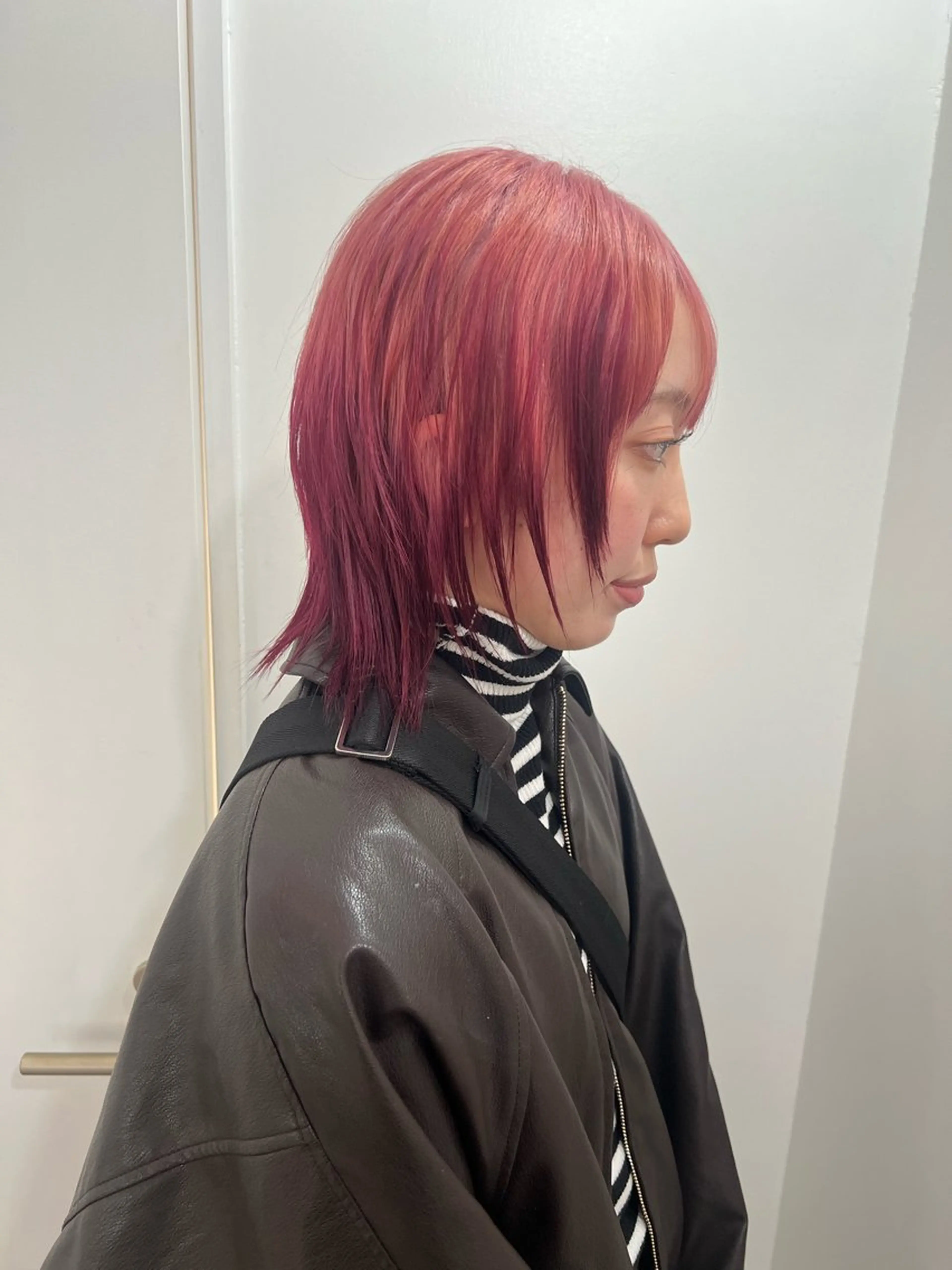 ミディアム ヘアカラー トリートメント 💥ウルフカット デザインあんな💥のヘアスタイル