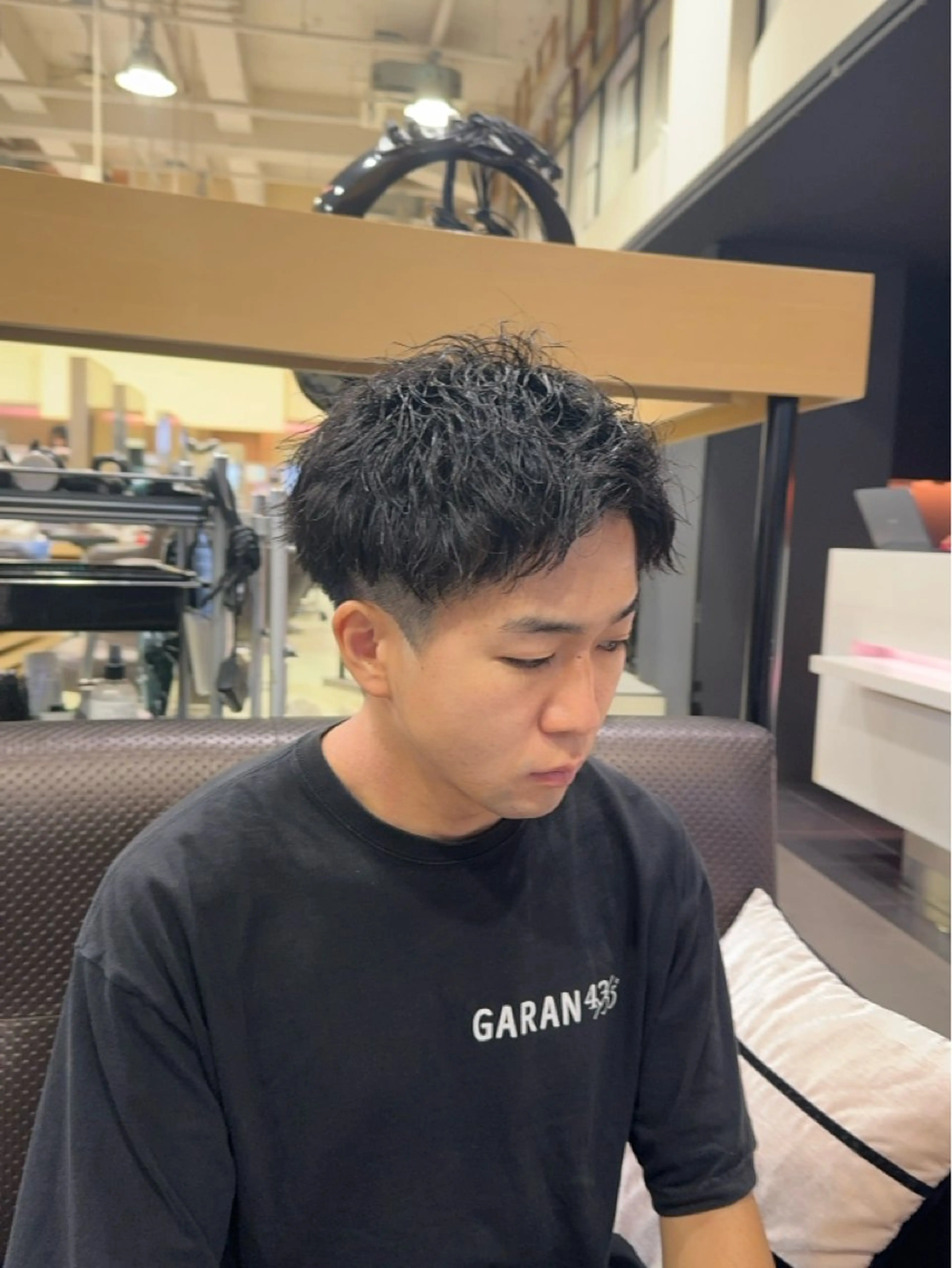 パーマ メンズ カット パーマ レイヤー/センター パート/坂本翔のヘアスタイル