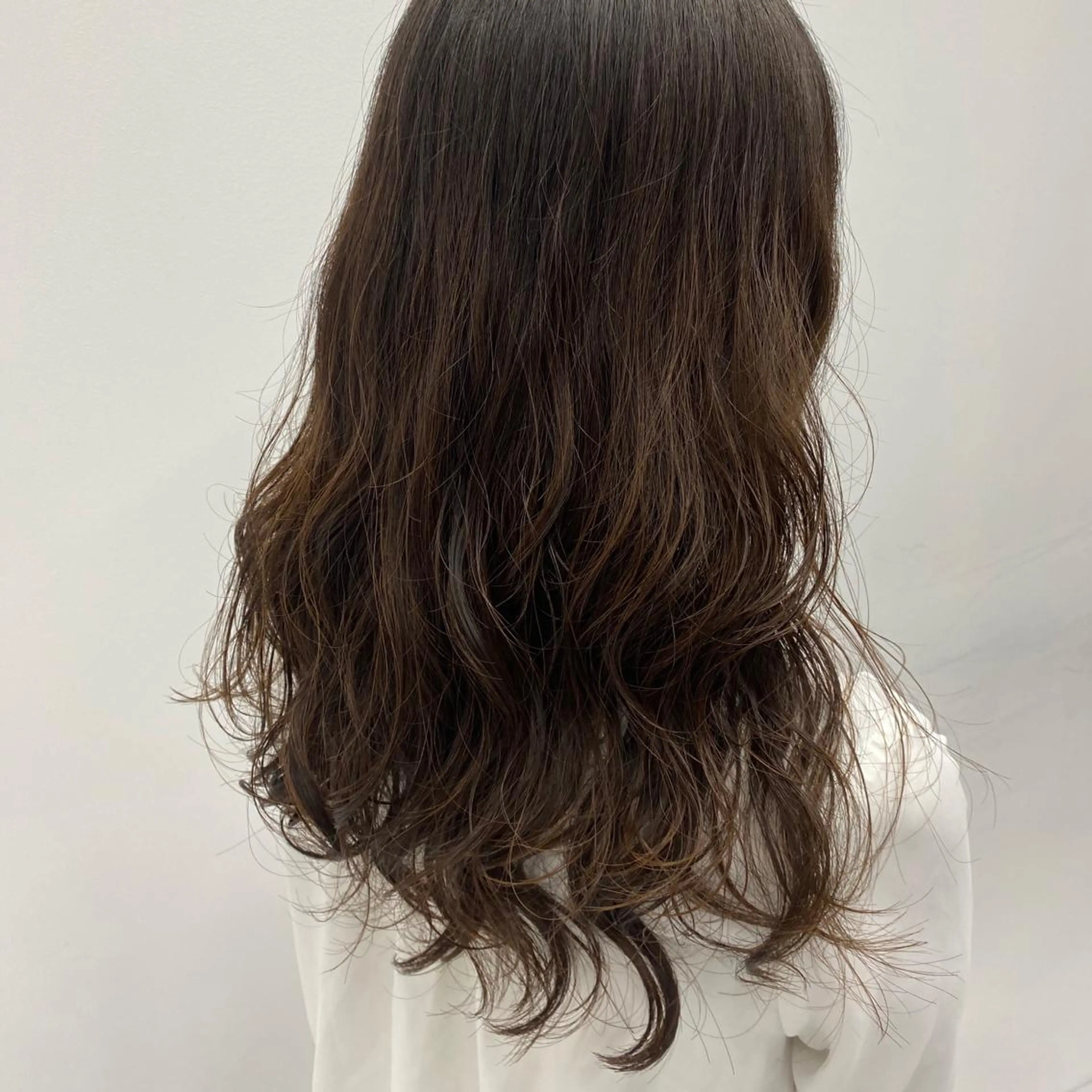 ロング パーマ ニュアンスパーマ レイヤー/ハイトーン 🧸SENAのヘアスタイル