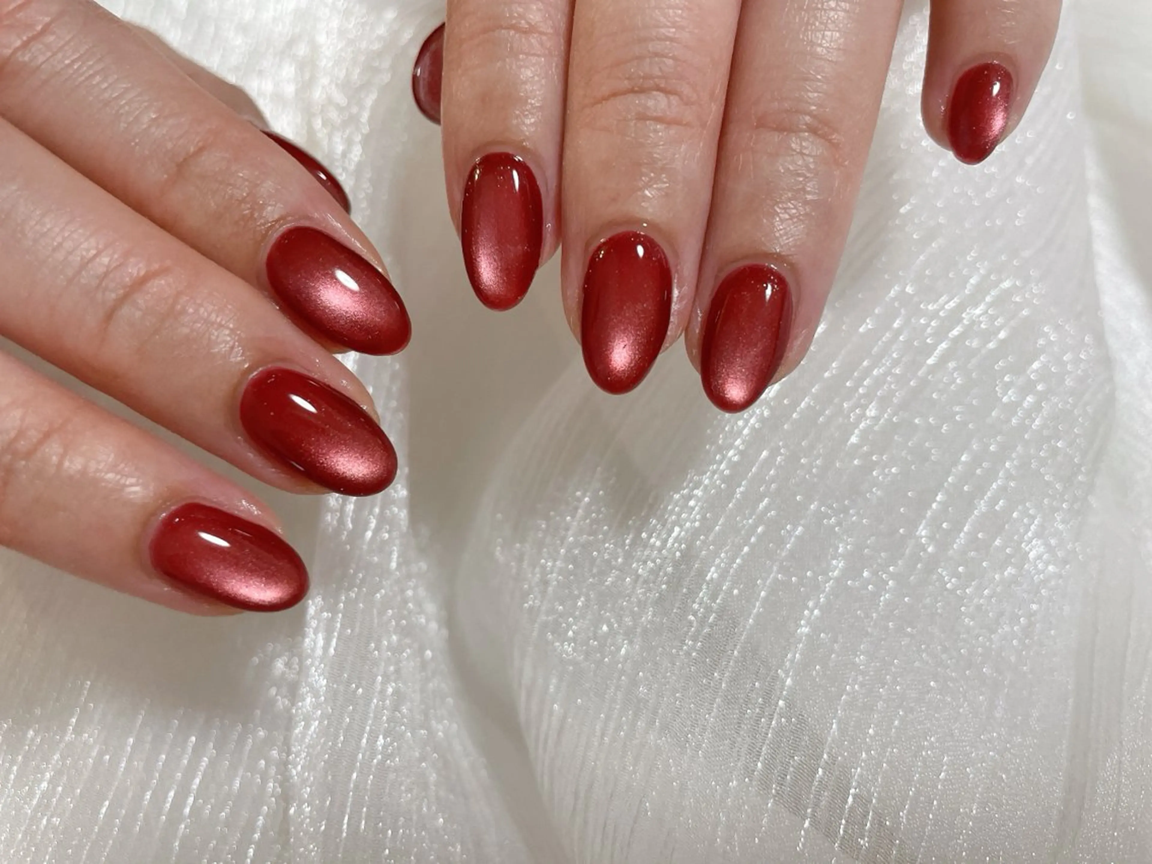 ネイル ボルドー ジェルネイル マグネットネイル パラジェル 冬ネイル ハンドネイル kiki nail &brow二子玉川の眉毛・アイブロウイメージ