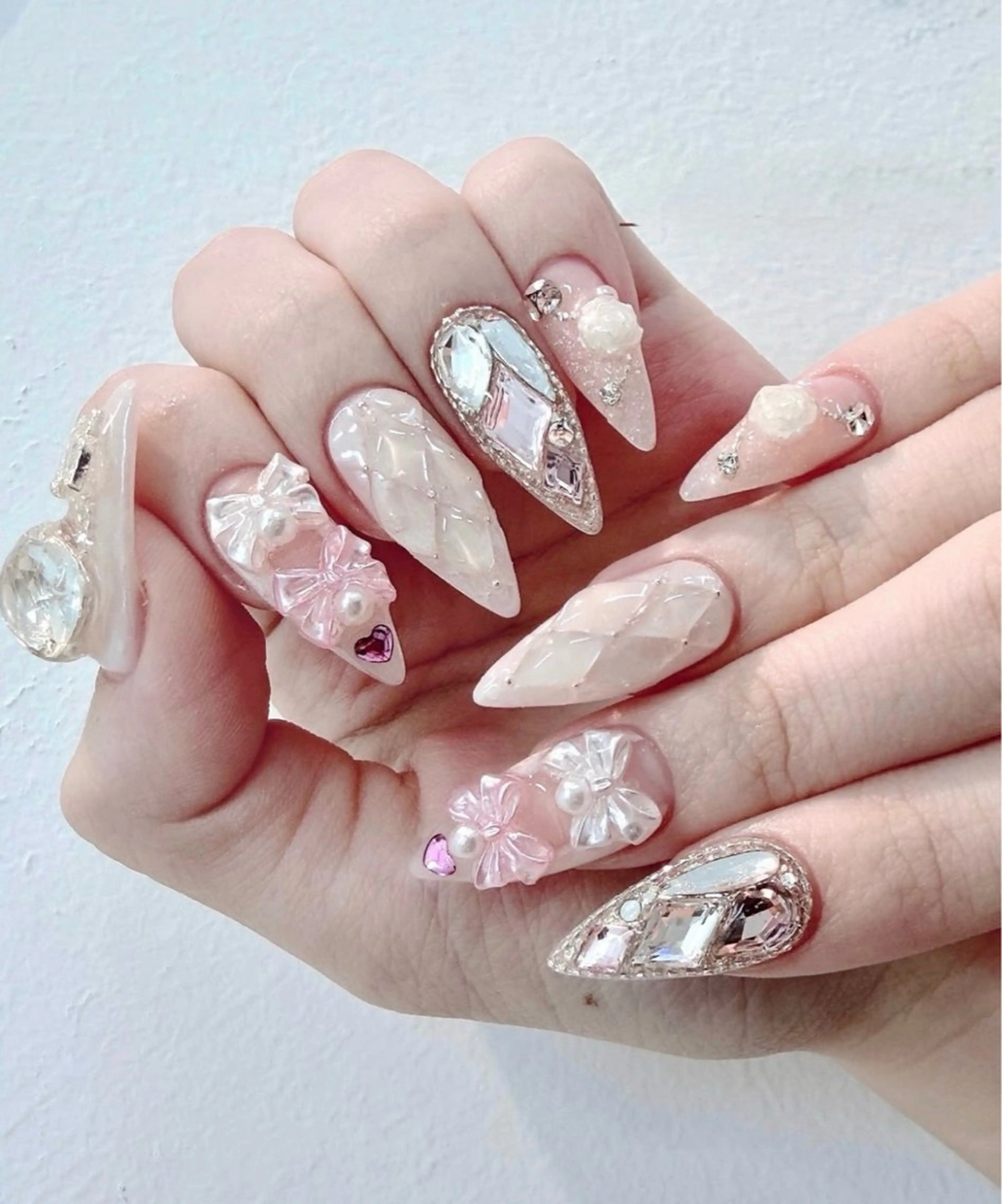 ネイル 長さ出し フレンチネイル 韓国ネイル レース マグネットネイル ハンドネイル 波 なみのネイルデザイン