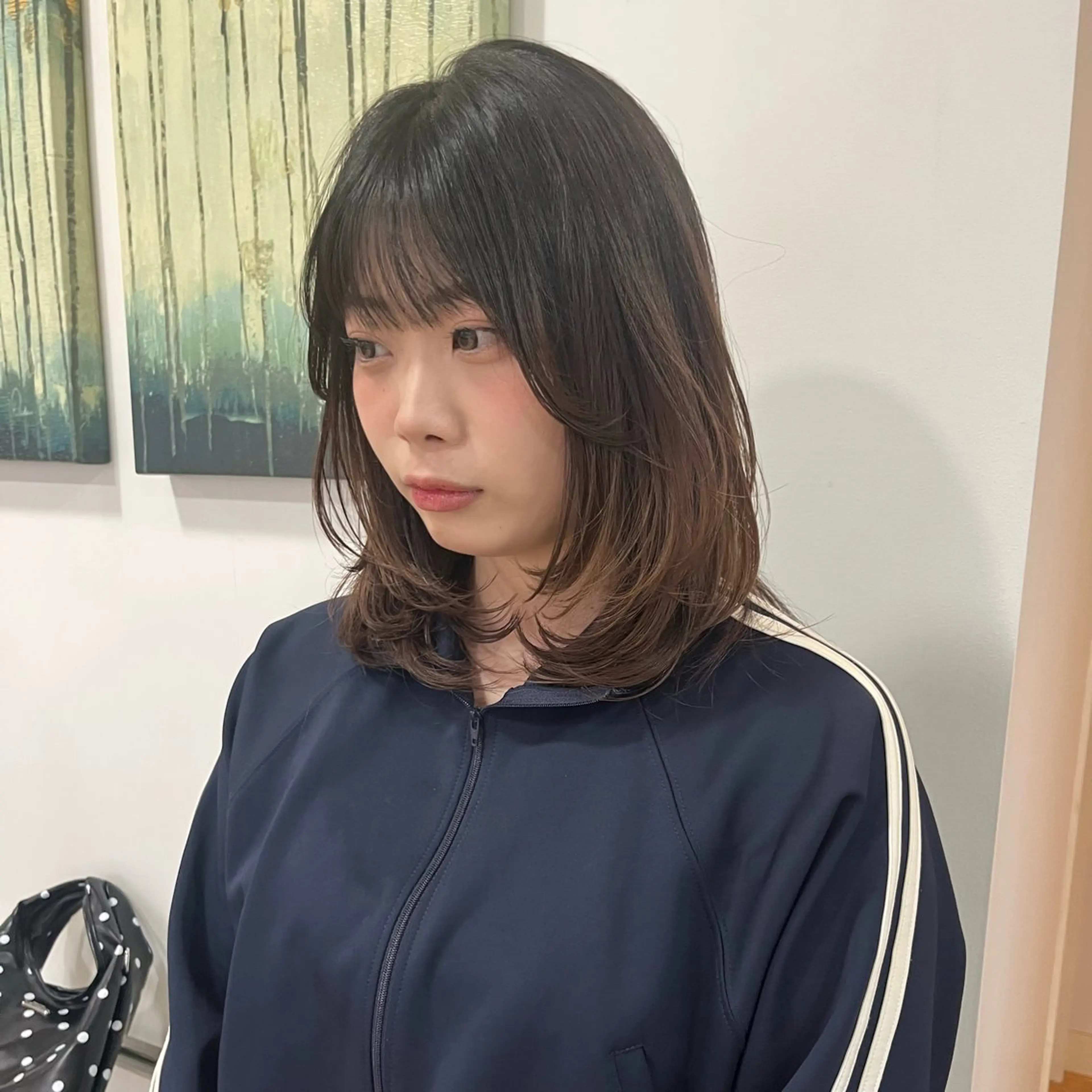 ミディアム レイヤーカット 宮成 佳歩のヘアスタイル