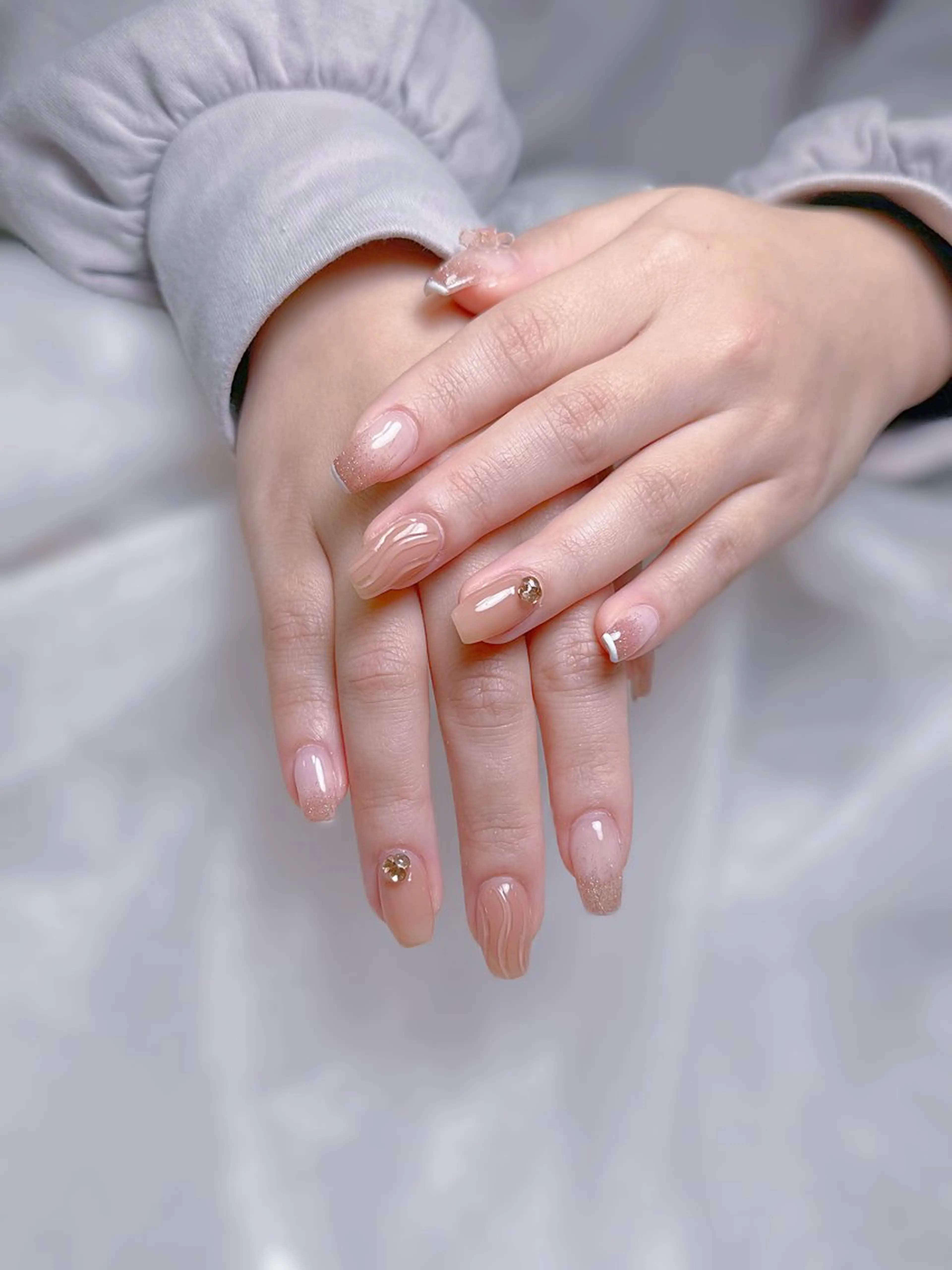 ネイル ハンドネイル Maggie nailクロのネイルデザイン