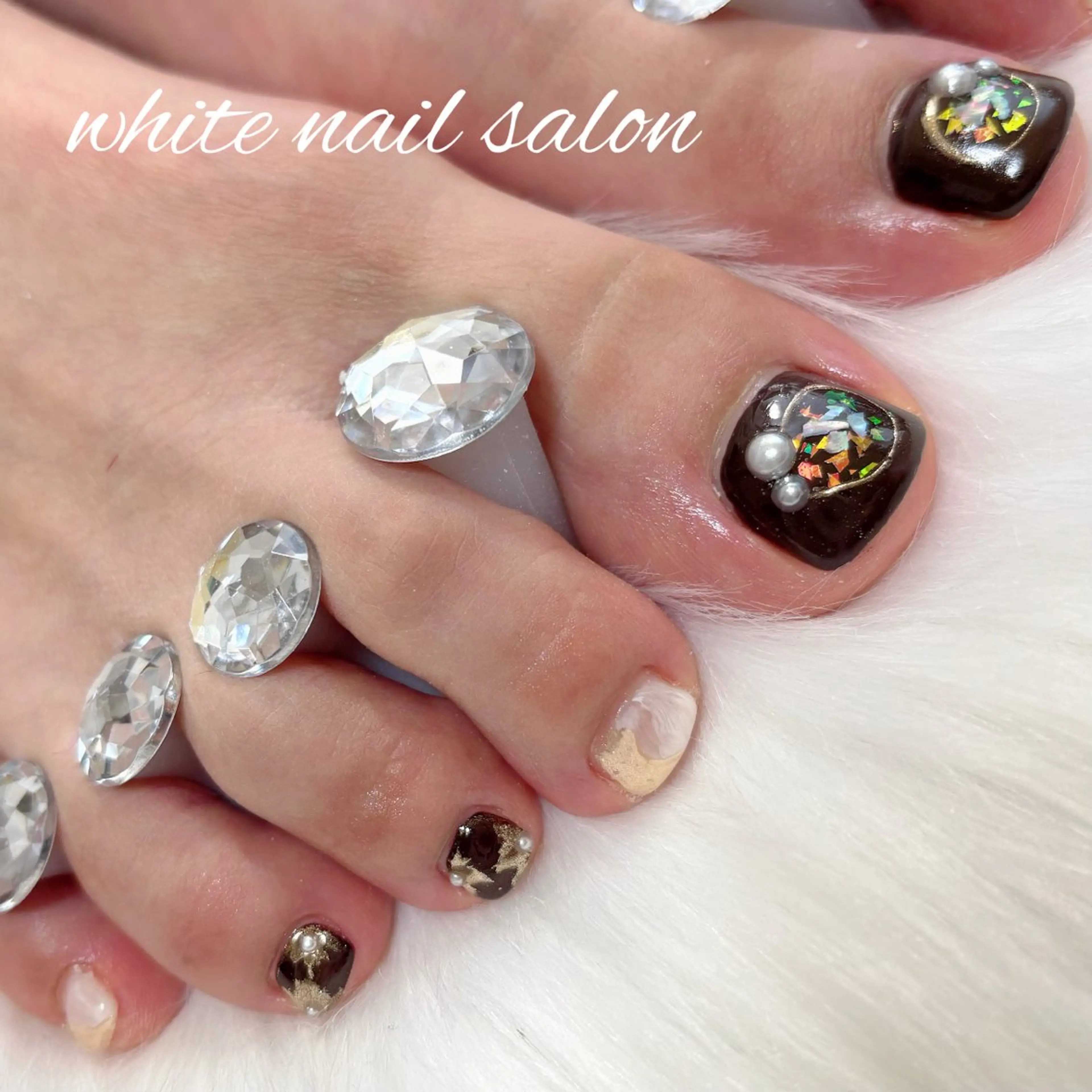 ネイル フットネイル フットネイル white nail salonのネイルデザイン