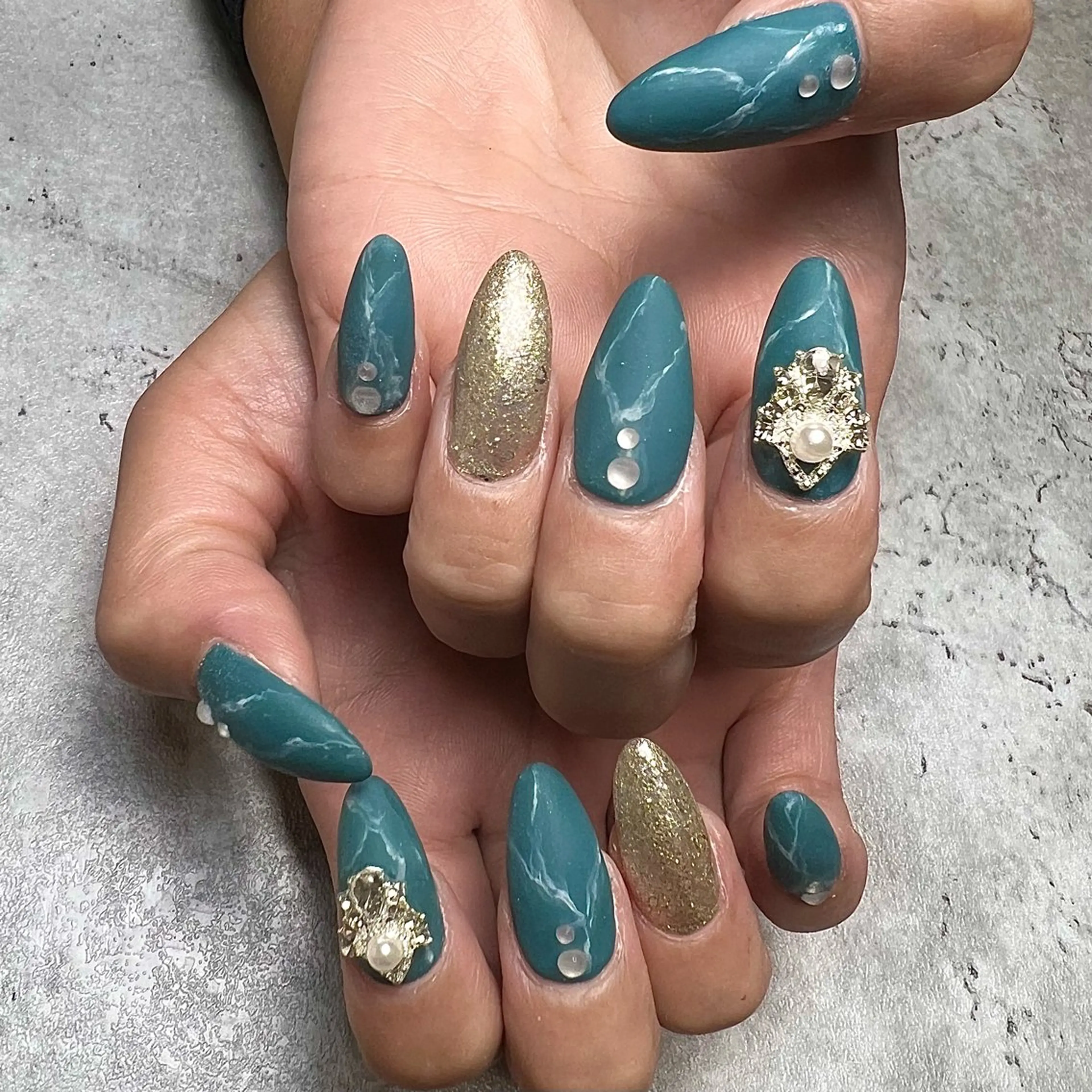 ネイル ハンドネイル are you nailのネイルデザイン