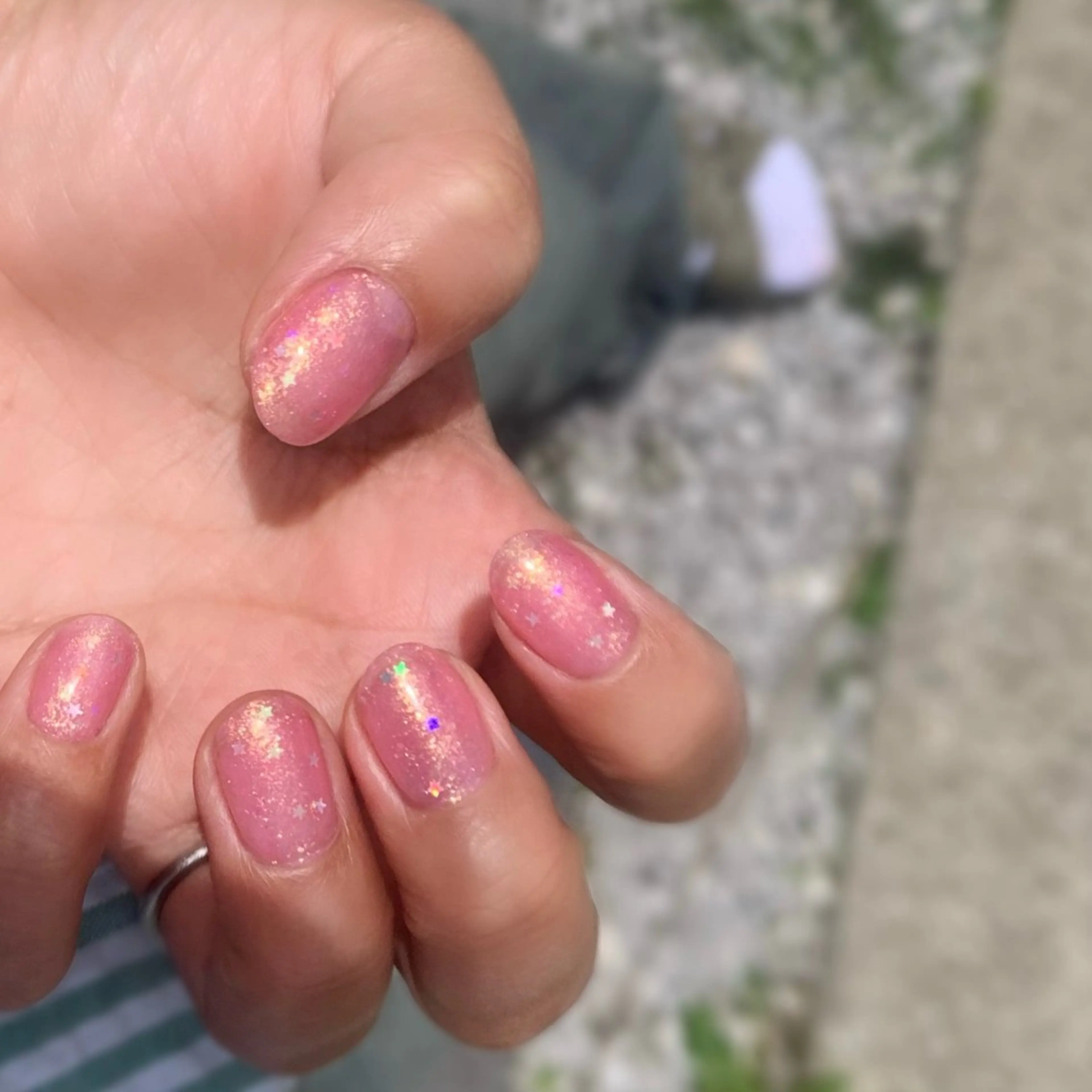 ネイル フットネイル キラキラネイル ラメ(グリッター) オフィスネイル ワンカラーネイル ハンドネイル 💌TO:ME トゥーミーネイル🌿のネイルデザイン
