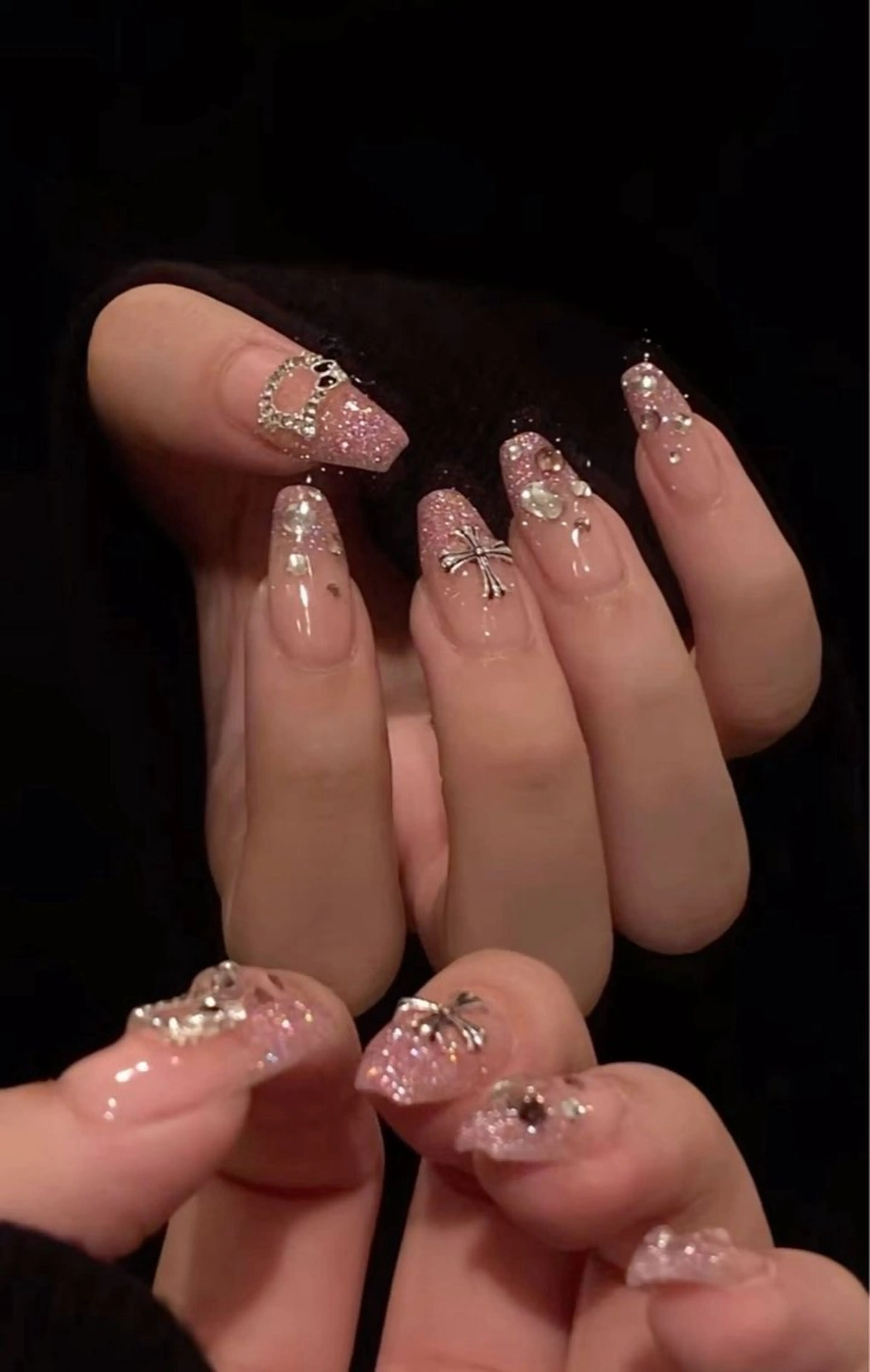 ネイル 韓国ネイル 持ち込み ニュアンスネイル ネイルチップ 冬ネイル LISA ANA.CHUOのネイルデザイン