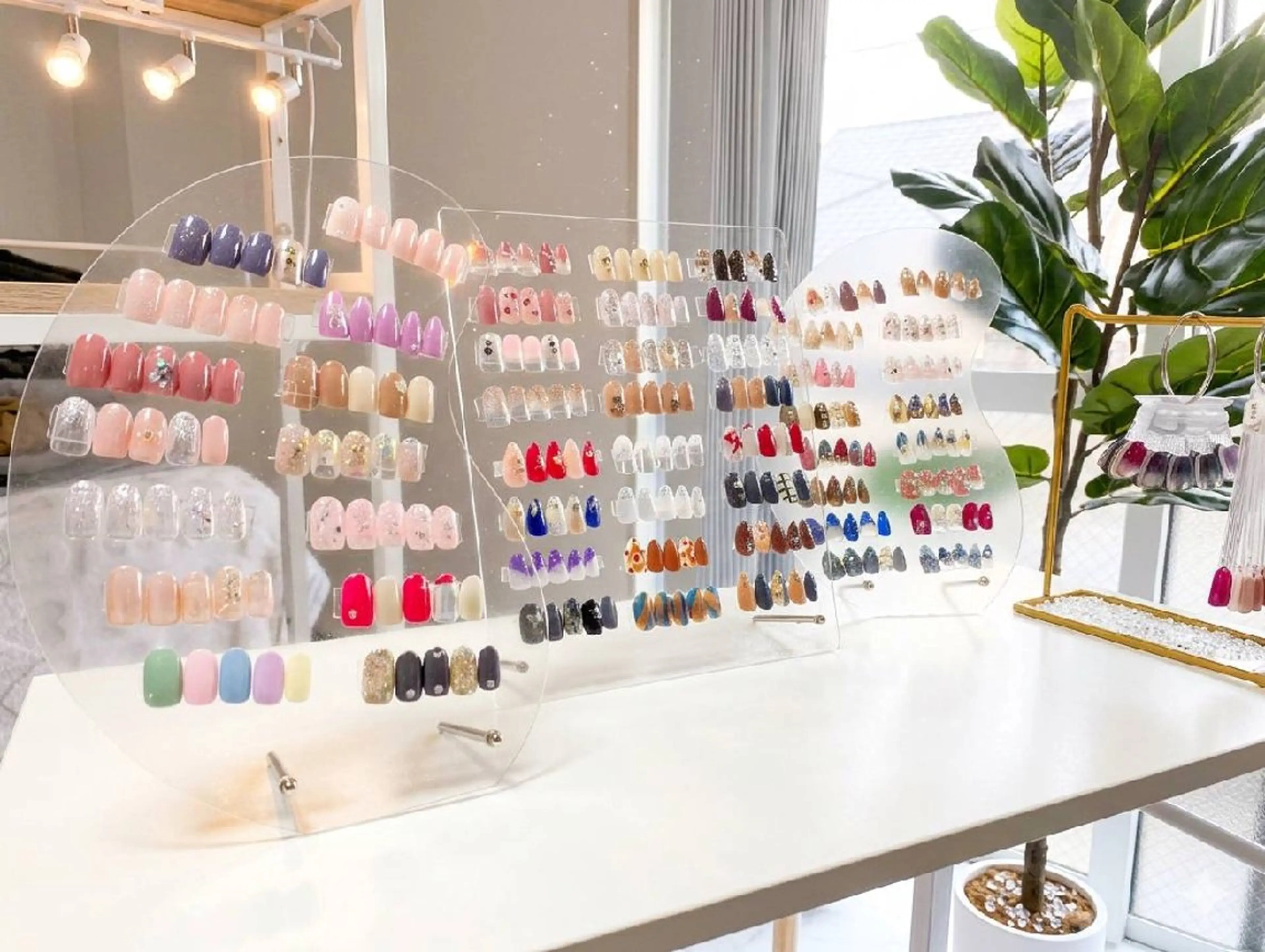 ネイル +one Nailのネイルデザイン