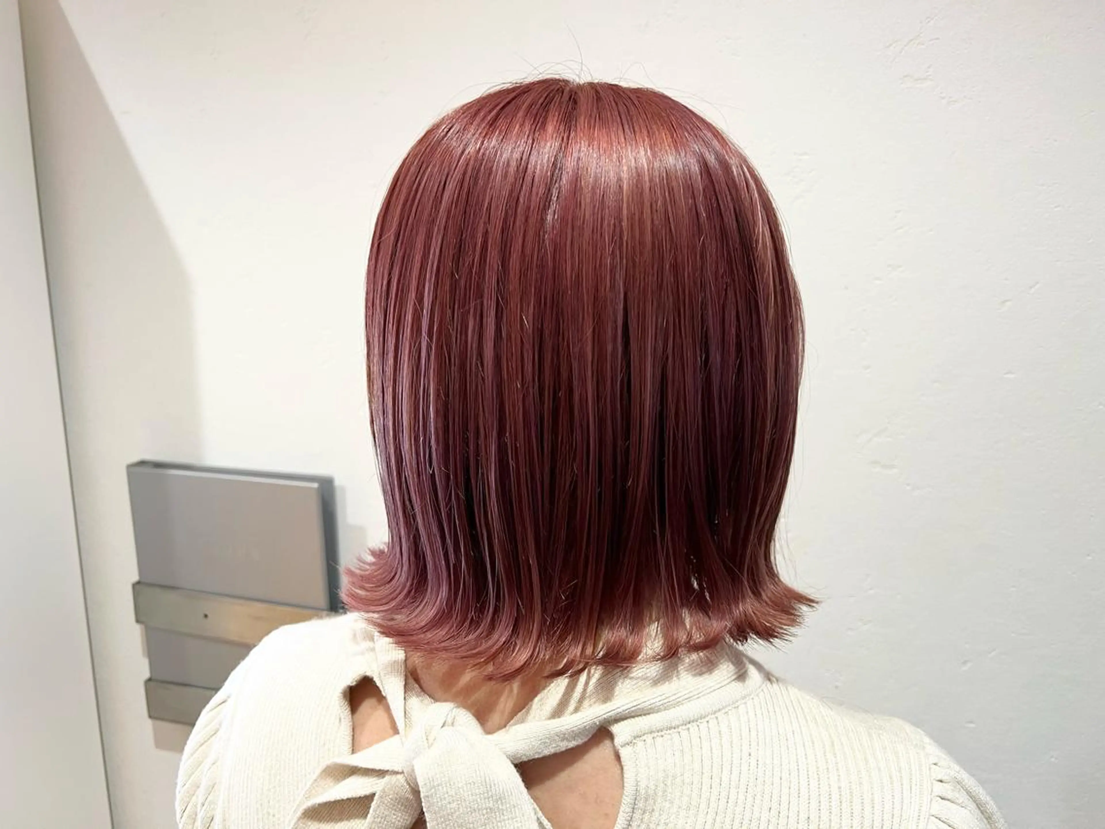 ミディアム カラー 蓮見  友里のヘアスタイル