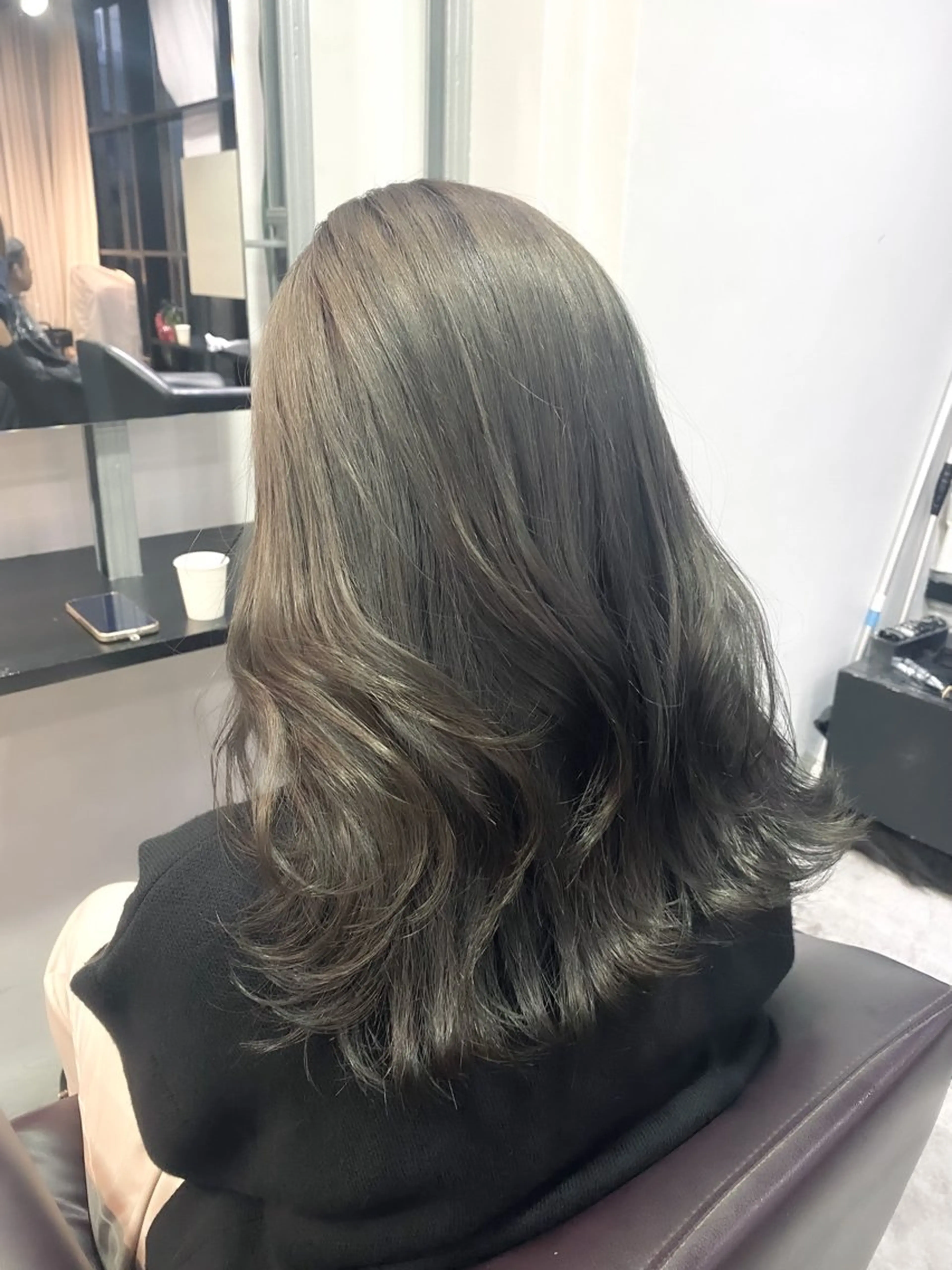 セミロング カラー グレージュ オリーブグレージュ オリーブグレー ✴︎赤み除去カラー daichi✴︎のヘアスタイル