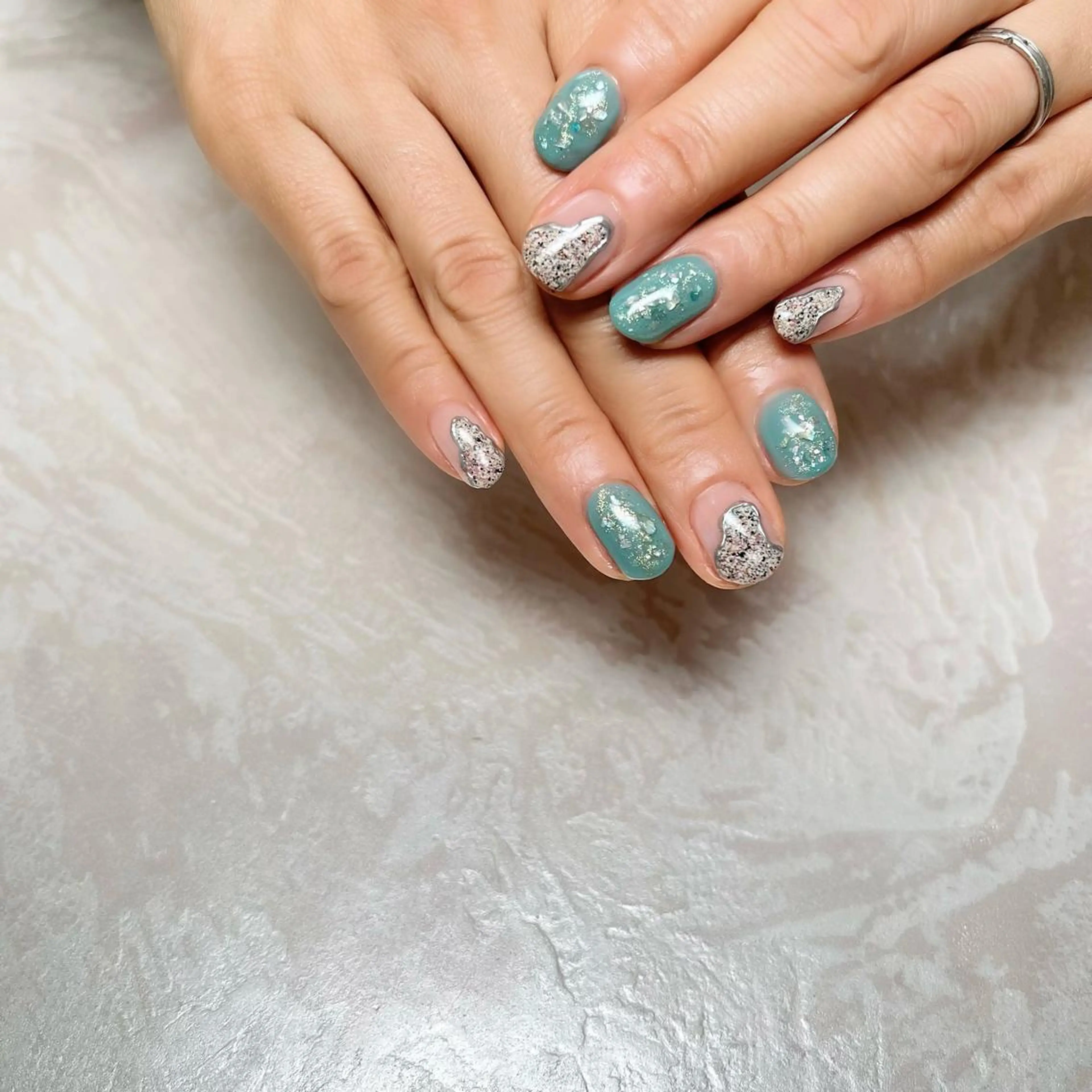 ネイル ニュアンスネイル ショートネイル gemickle nailのネイルデザイン