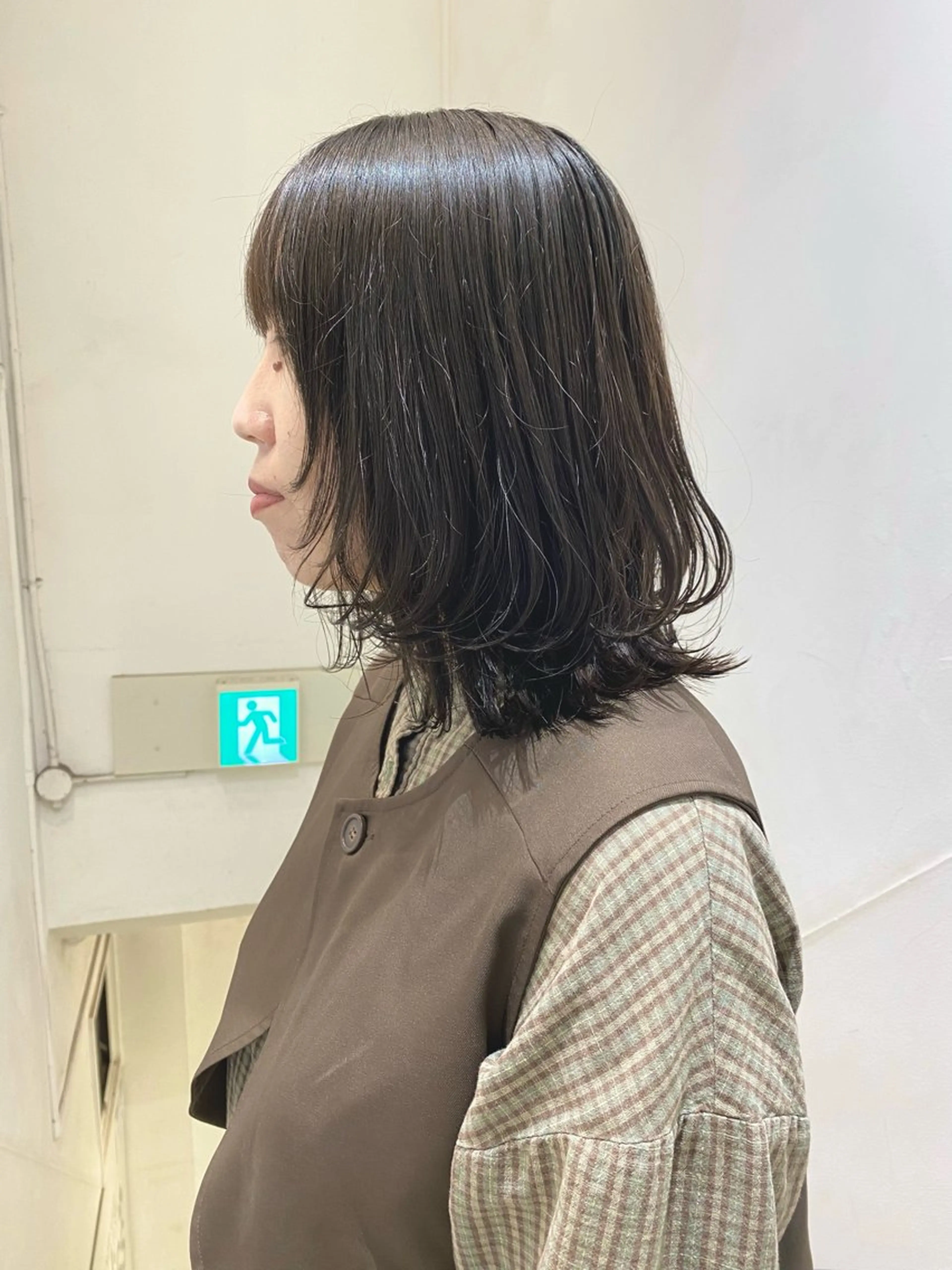 セミロング カラー くびれヘア ✨くびれスタイル✨️ 戸嶋穂乃香のヘアスタイル