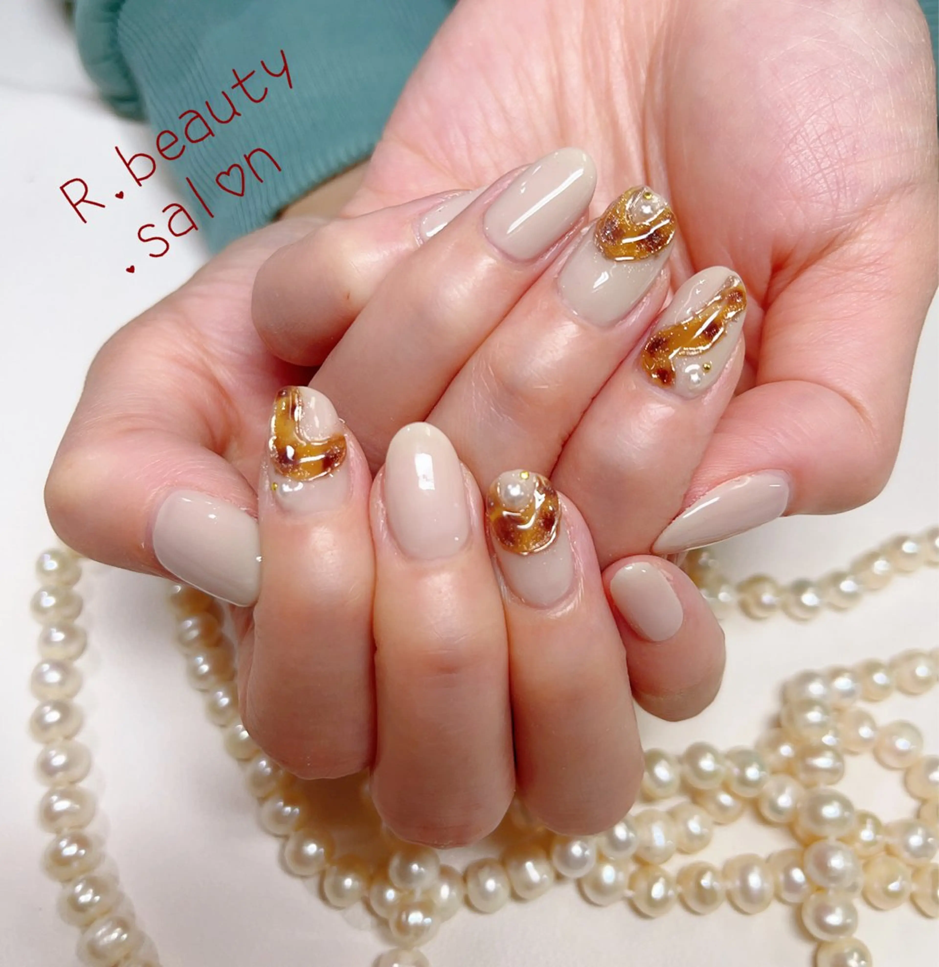 ネイル R.beauty サロンのネイルデザイン