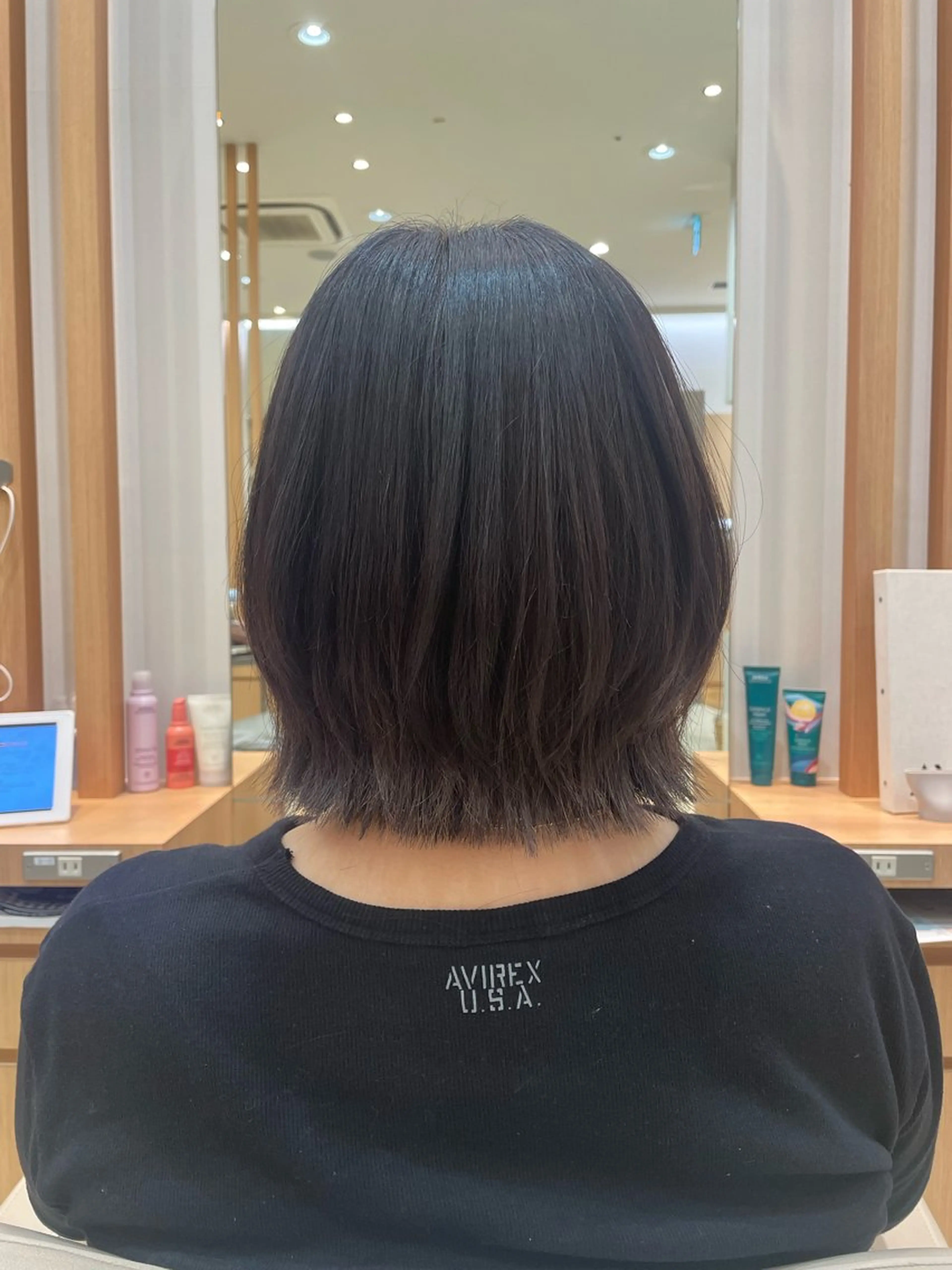 ショート ボブレイヤー ボブ レイヤーカット OASIS AVEDA 立川所属・ストレート/カラー ゆづきのヘアスタイル