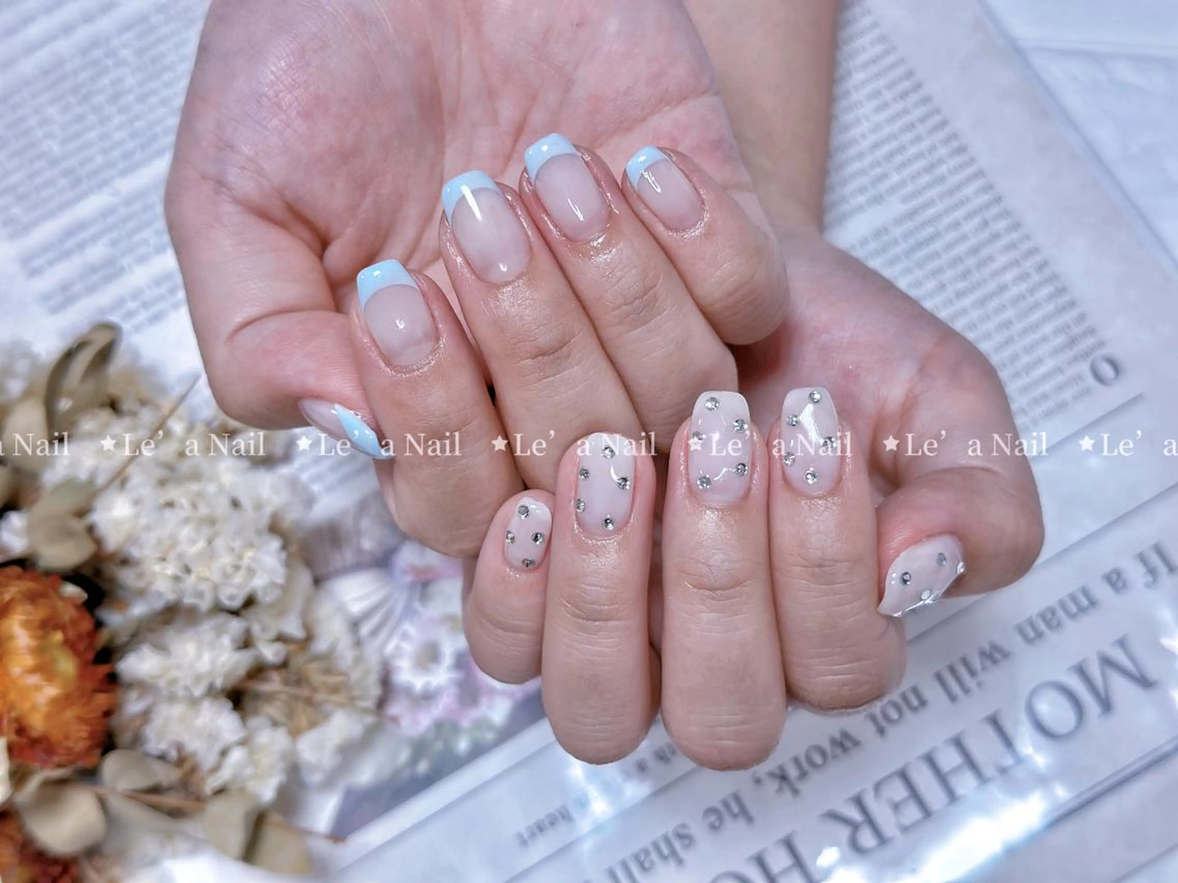 ミディアム カラー ネイル Le’a NailSalonのネイルデザイン