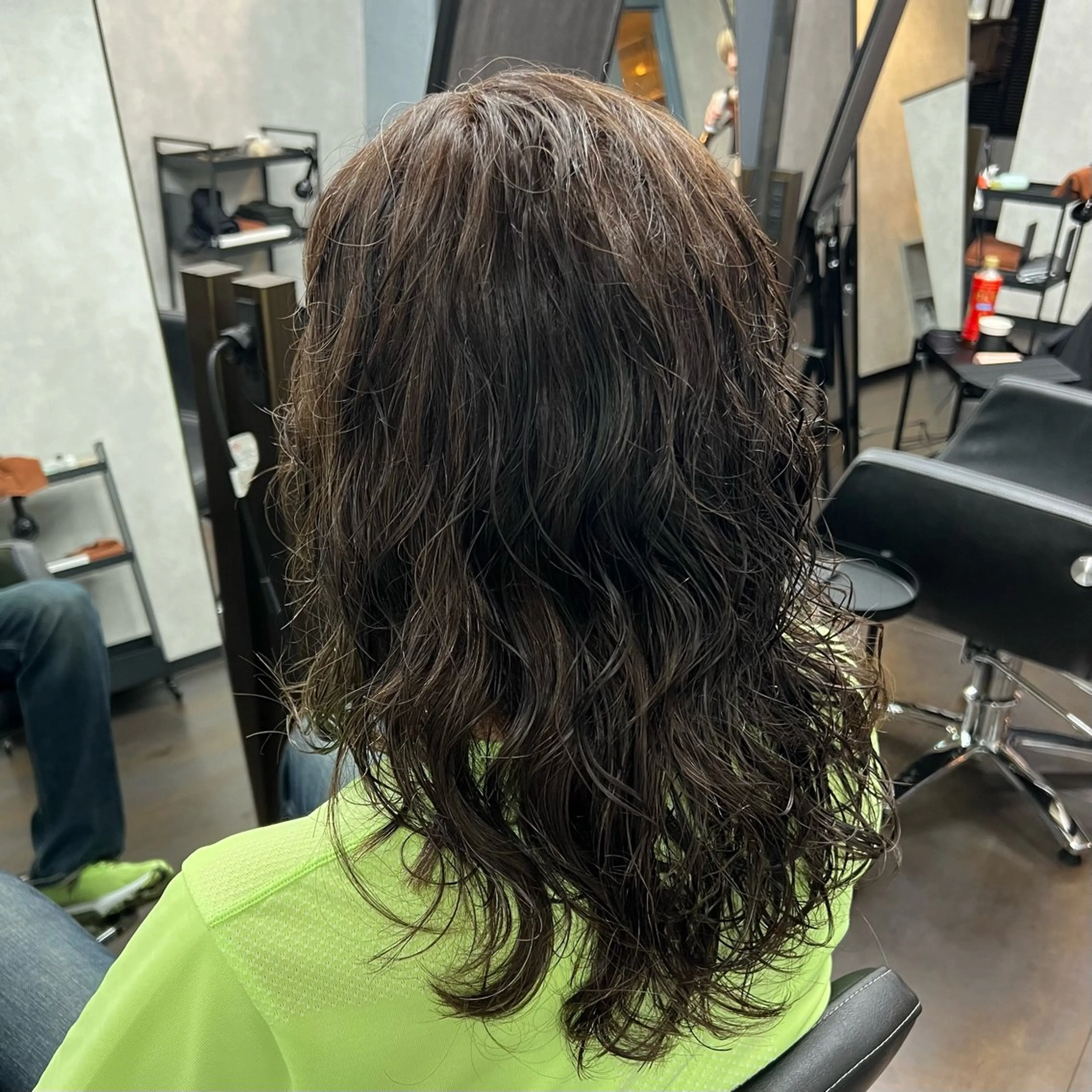 セミロング カット パーマ トリートメント 沖山 友津季のヘアスタイル