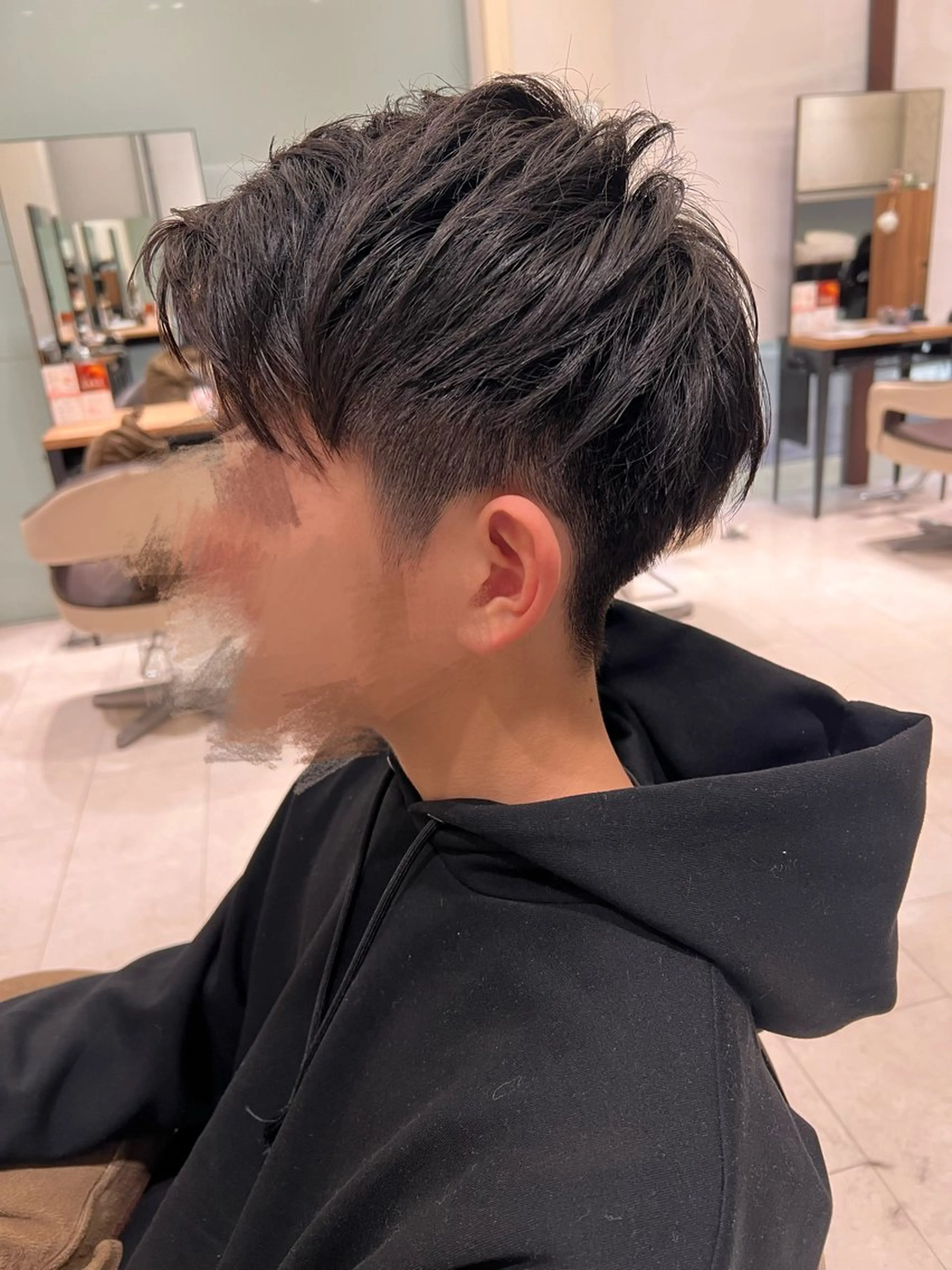 ショート UNIX ワタナベ モモハのヘアスタイル