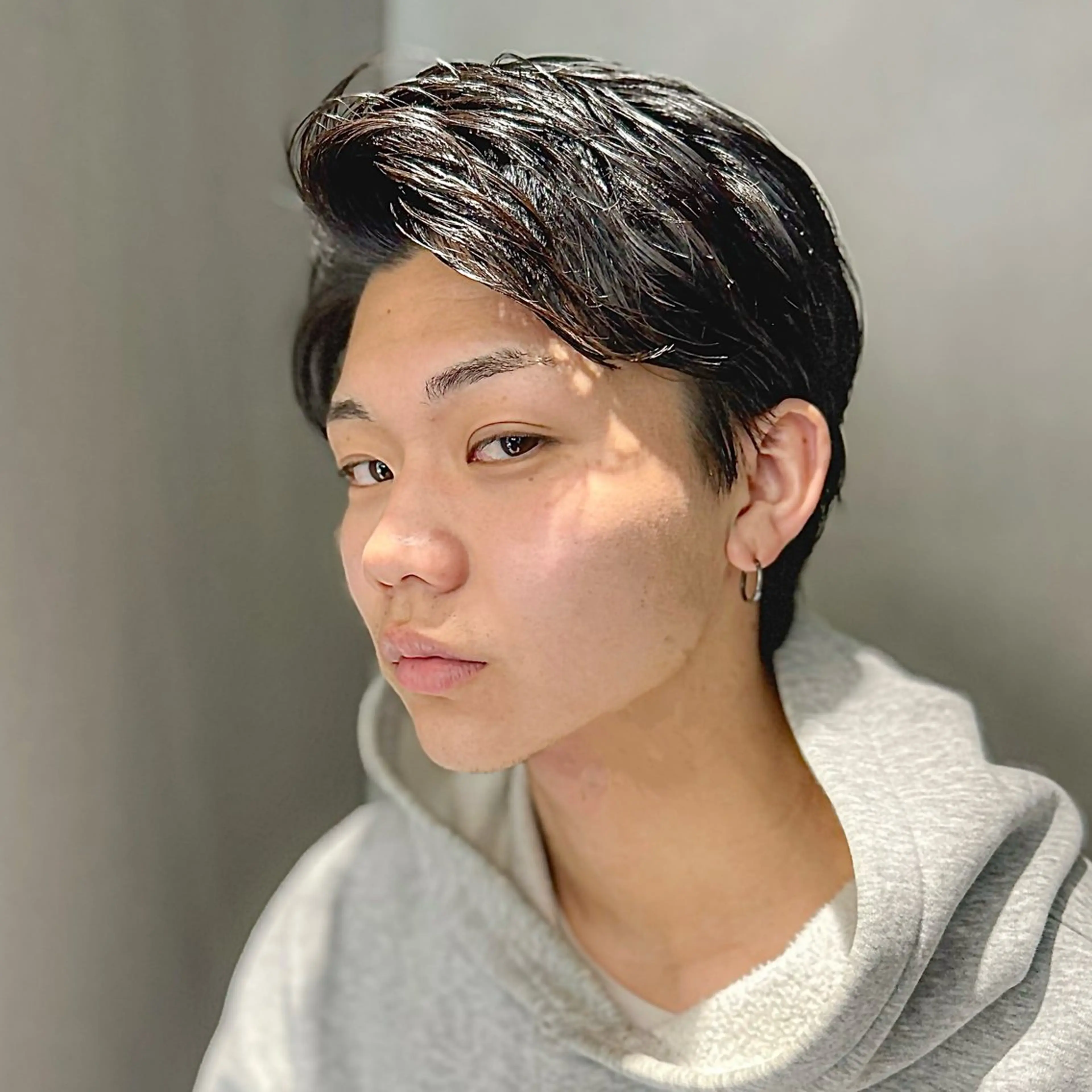 ショート カラー パーマ メンズ アップバング ビジネス ダウンパーマ メンズパーマ メンズツイストパーマ カット 朝楽メンズパーマ 🥇メンズカット吉田のヘアスタイル