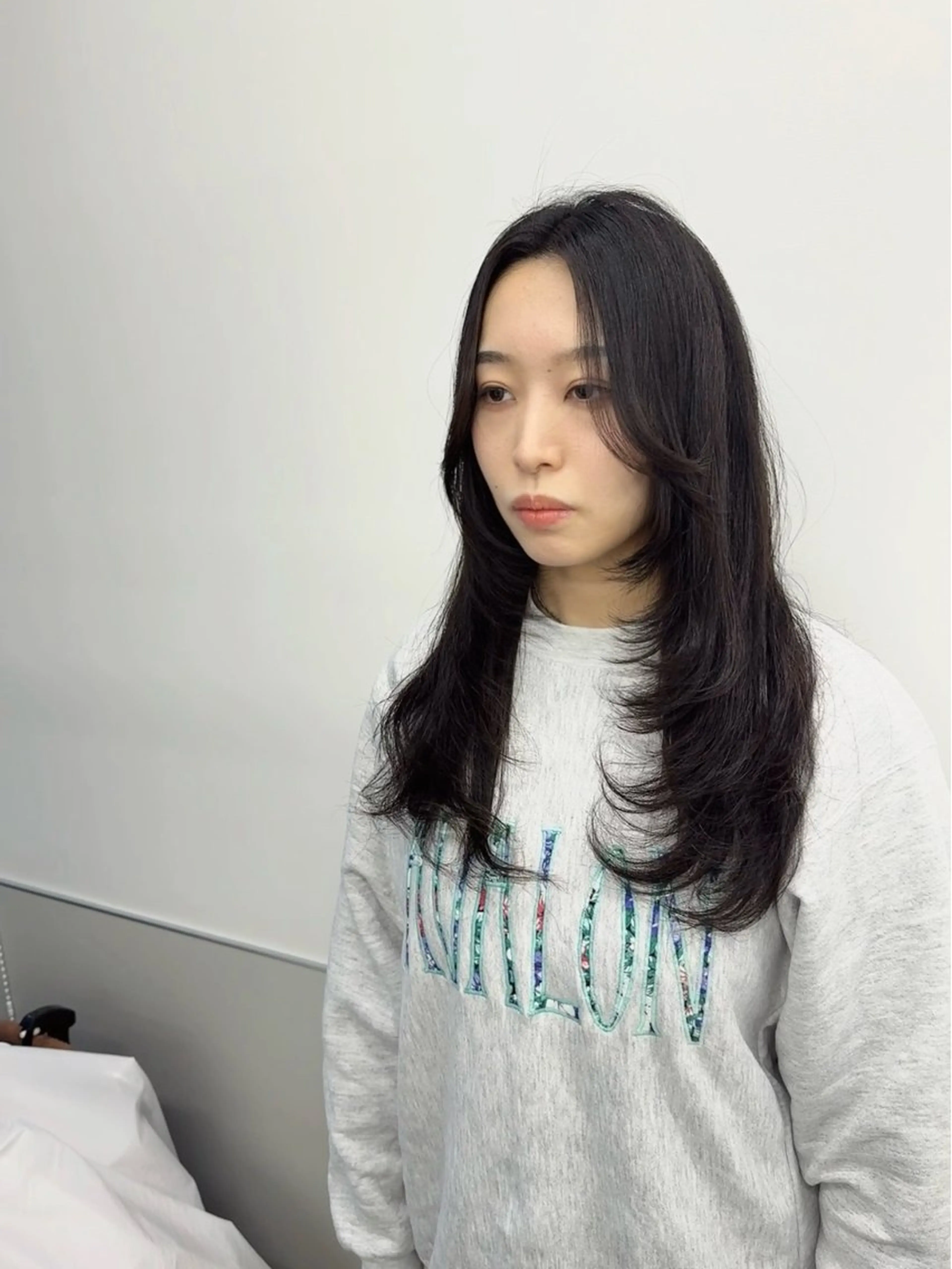 ロング レイヤーカット カット 縮毛矯正 トリートメント 韓国ヘア🇰🇷 スズキのヘアスタイル