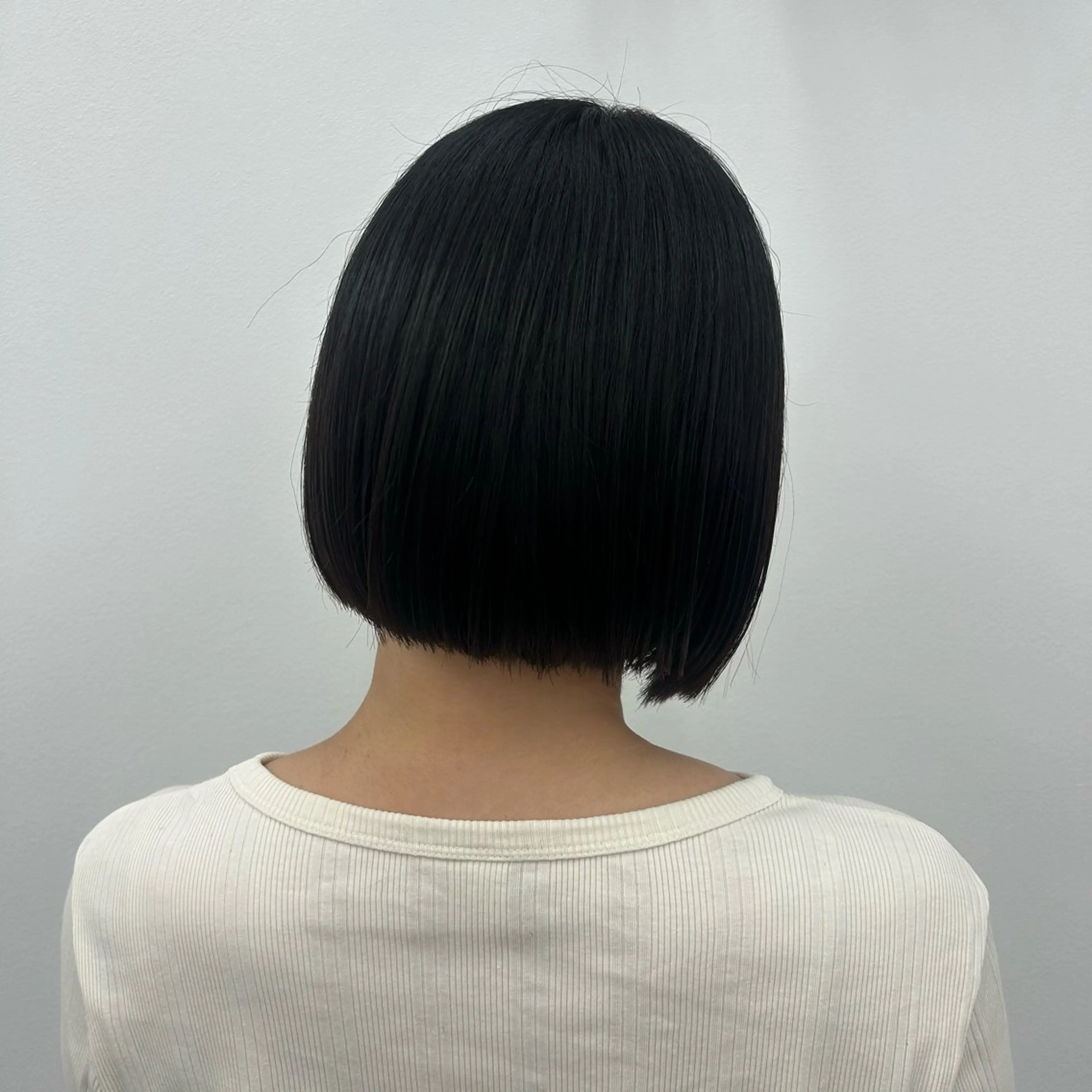 ショート 切りっぱなしボブ ボブ レイヤー/髪質改善 🫧小町 紗耶華のヘアスタイル