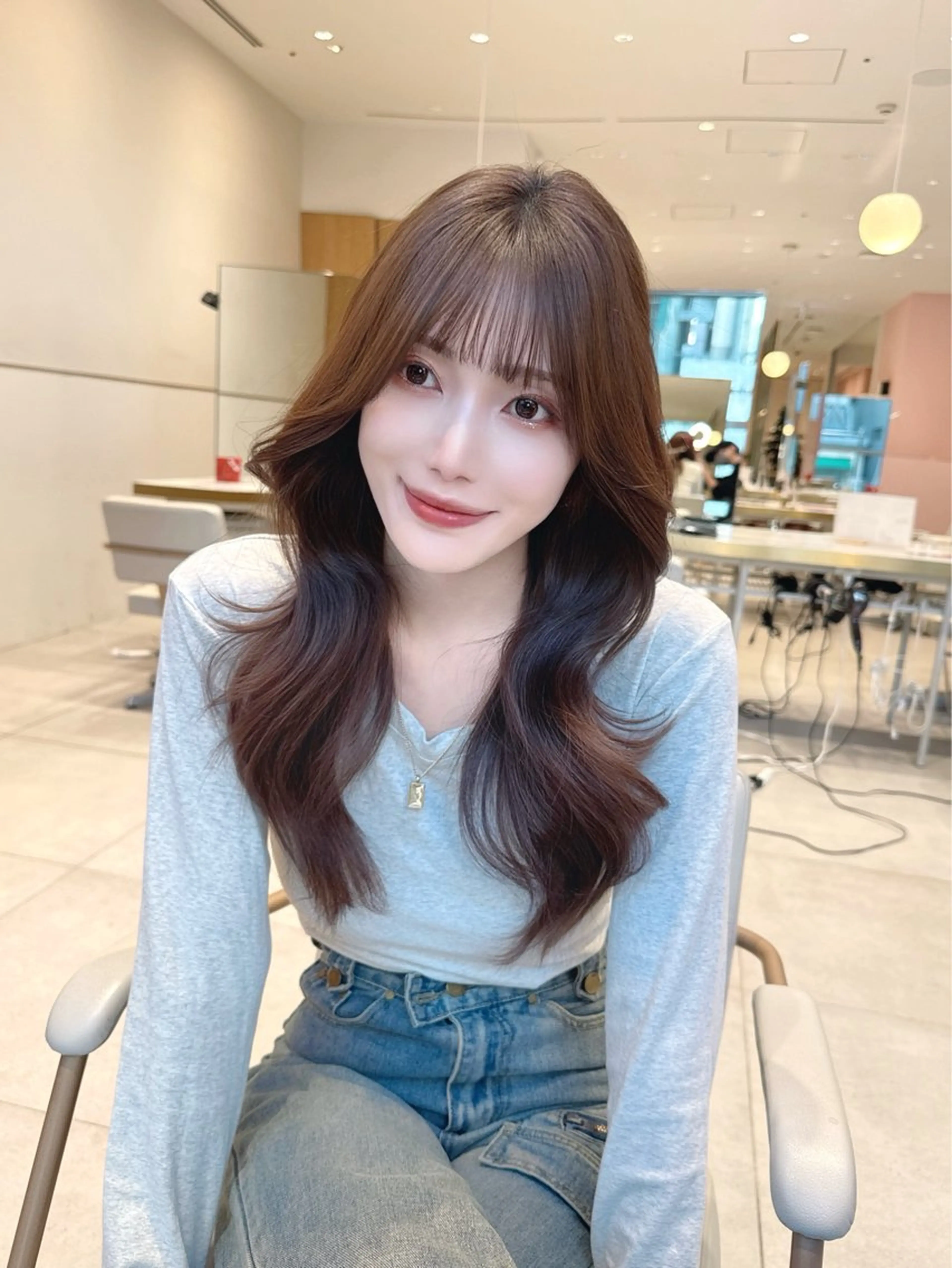 セミロング カラー カット ヘアカラー トリートメント ヘッドスパ ヘアセット 韓国ヘア/レイヤー/ 顔まわり/りょーとのヘアスタイル