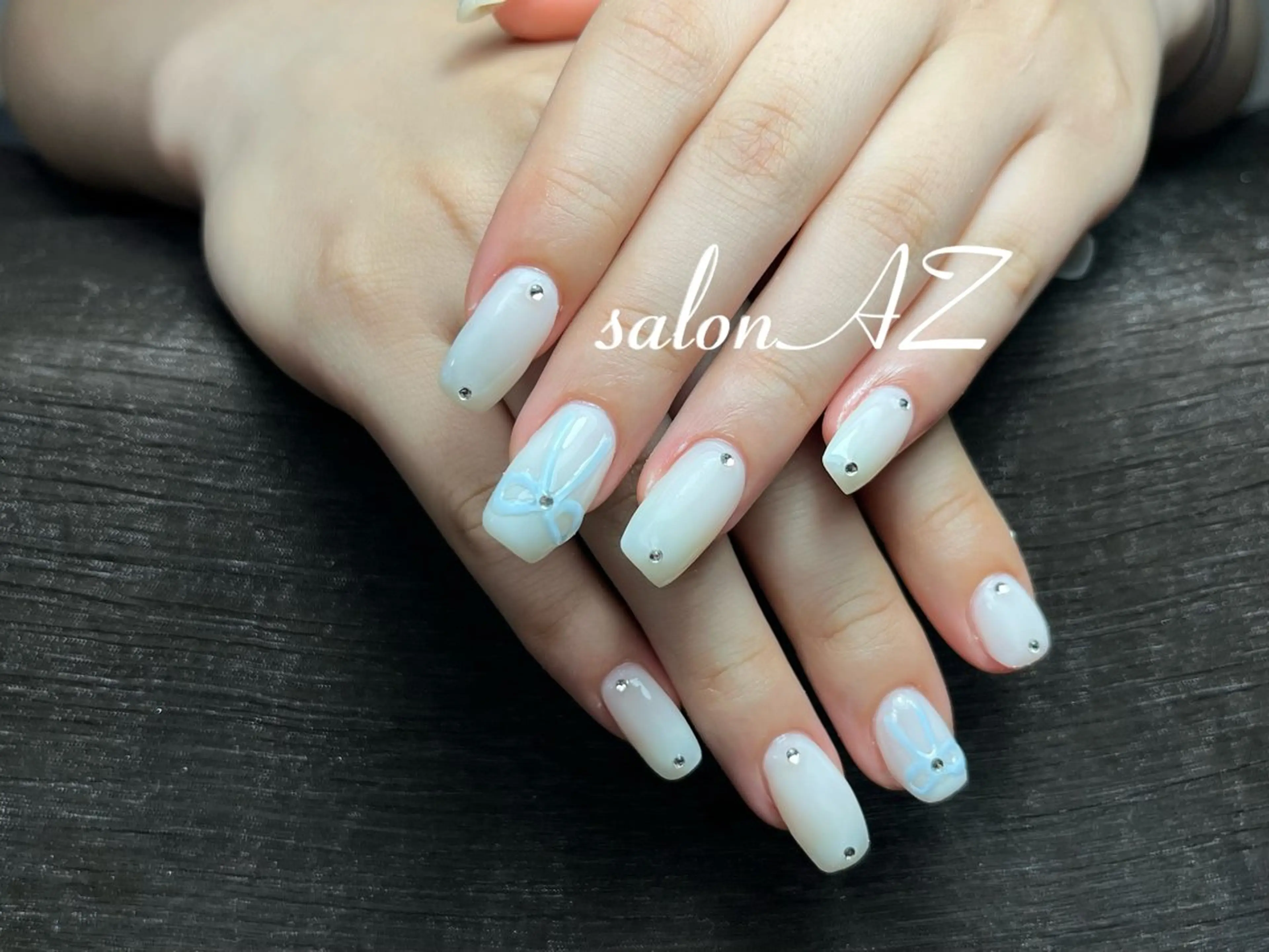 ネイル 長さ出し フットネイル フレンチネイル ジェルネイル マグネットネイル salon AZのネイルデザイン