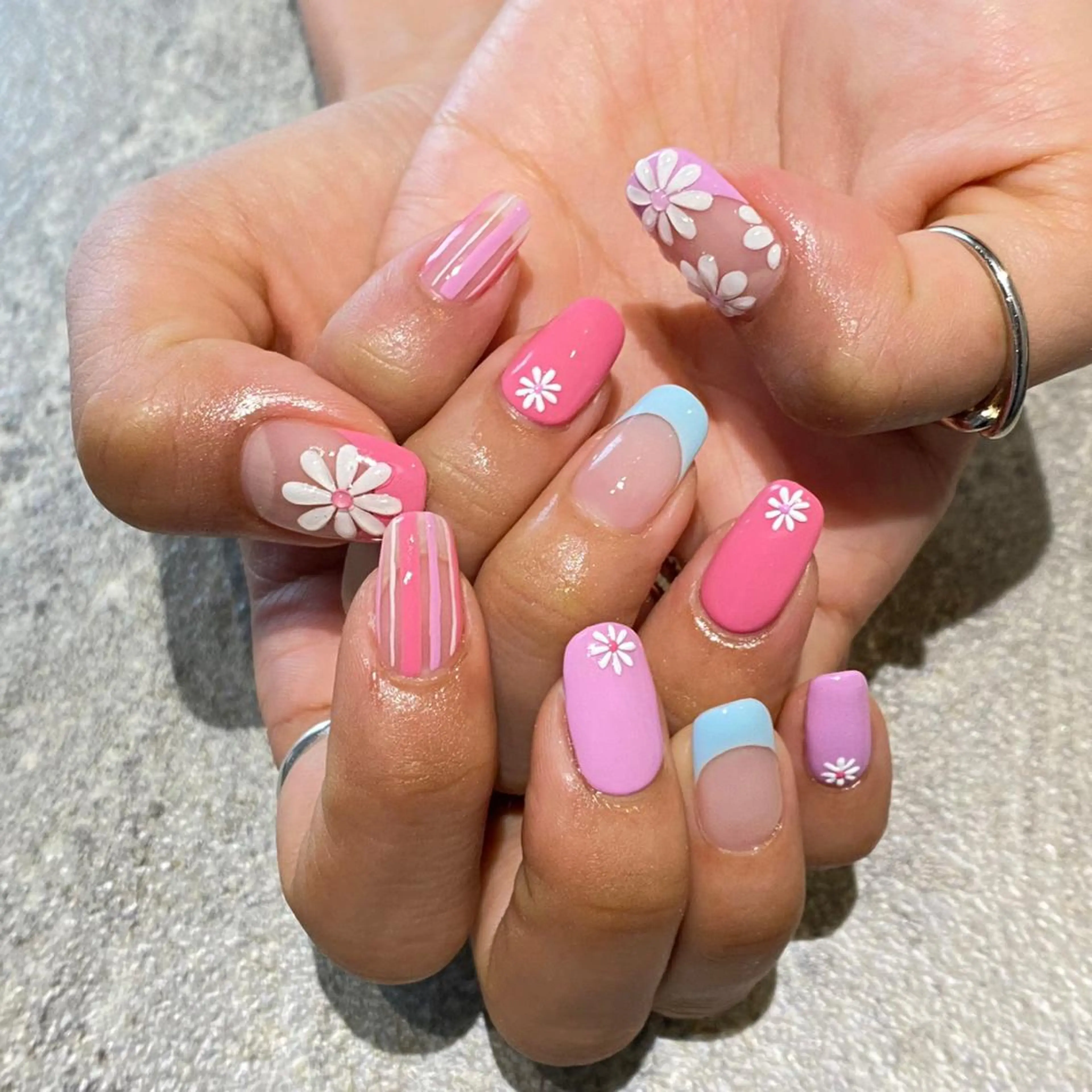 ネイル フラワーネイル 【やり放題専門店】 スカルプ＆長さ出しのネイルデザイン