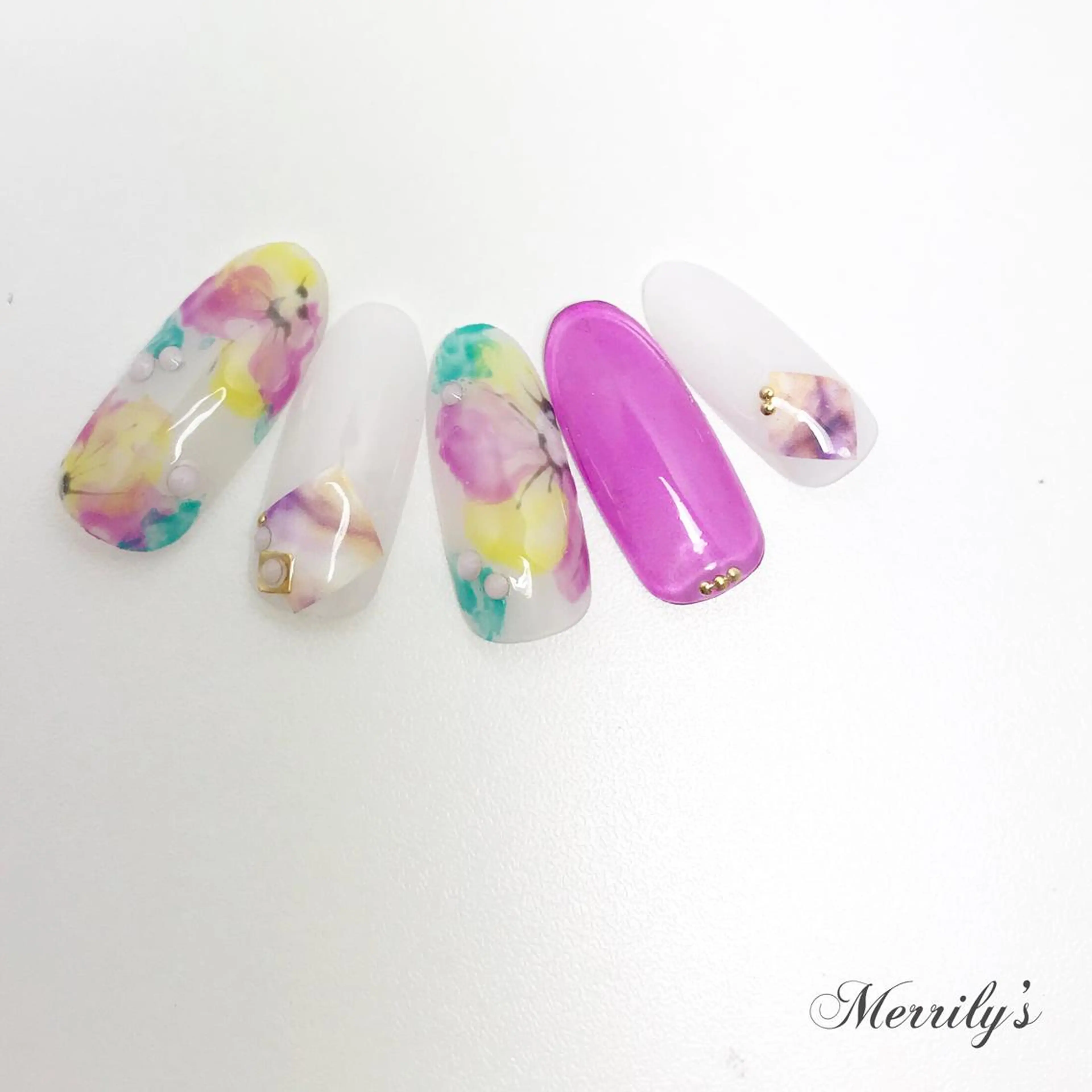 ネイル Merrily's Hagi Minaのネイルデザイン