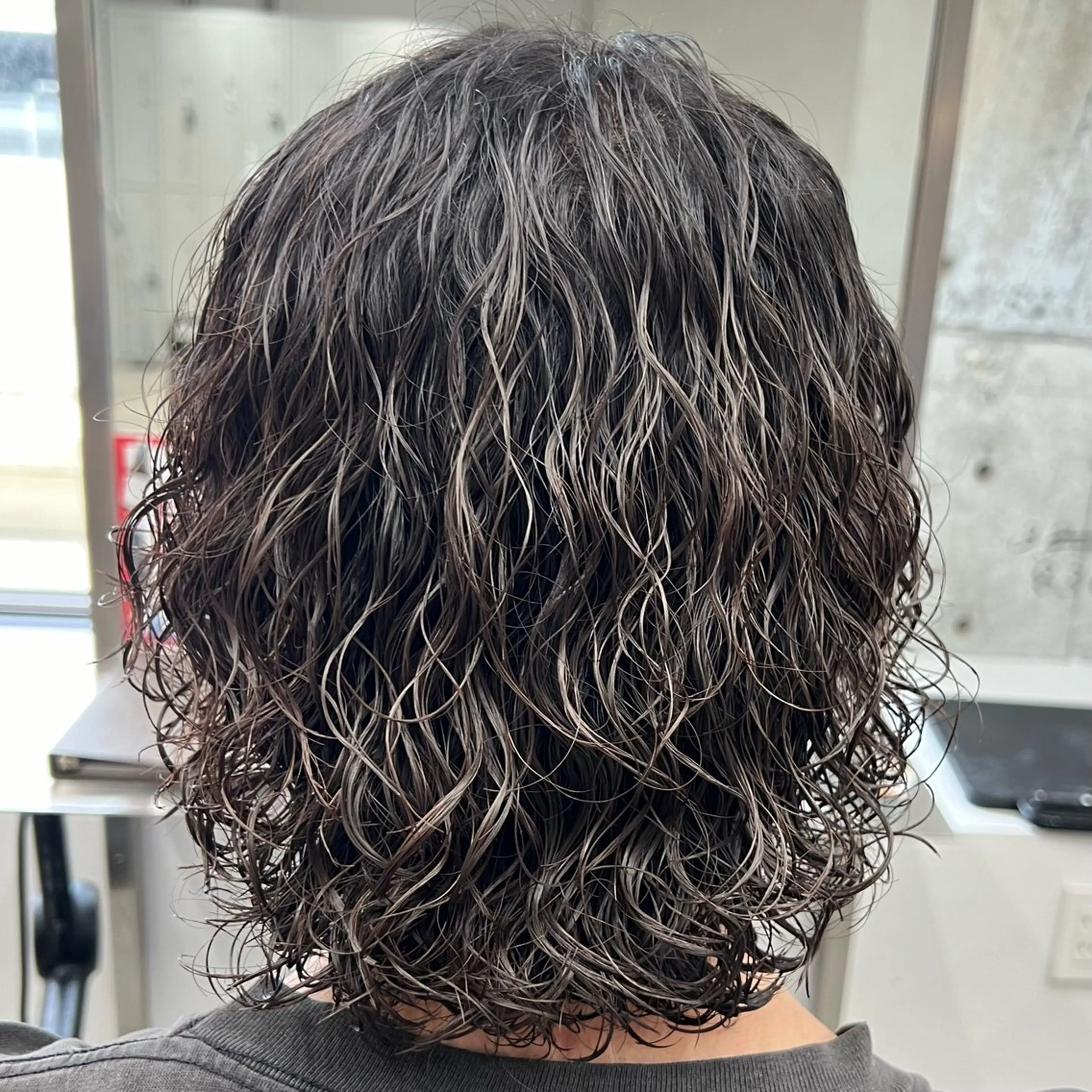 【2回目以降の方はこちら💫】骨格矯正カット＋ハードスパイラルパーマ（プードルパーマ）の写真