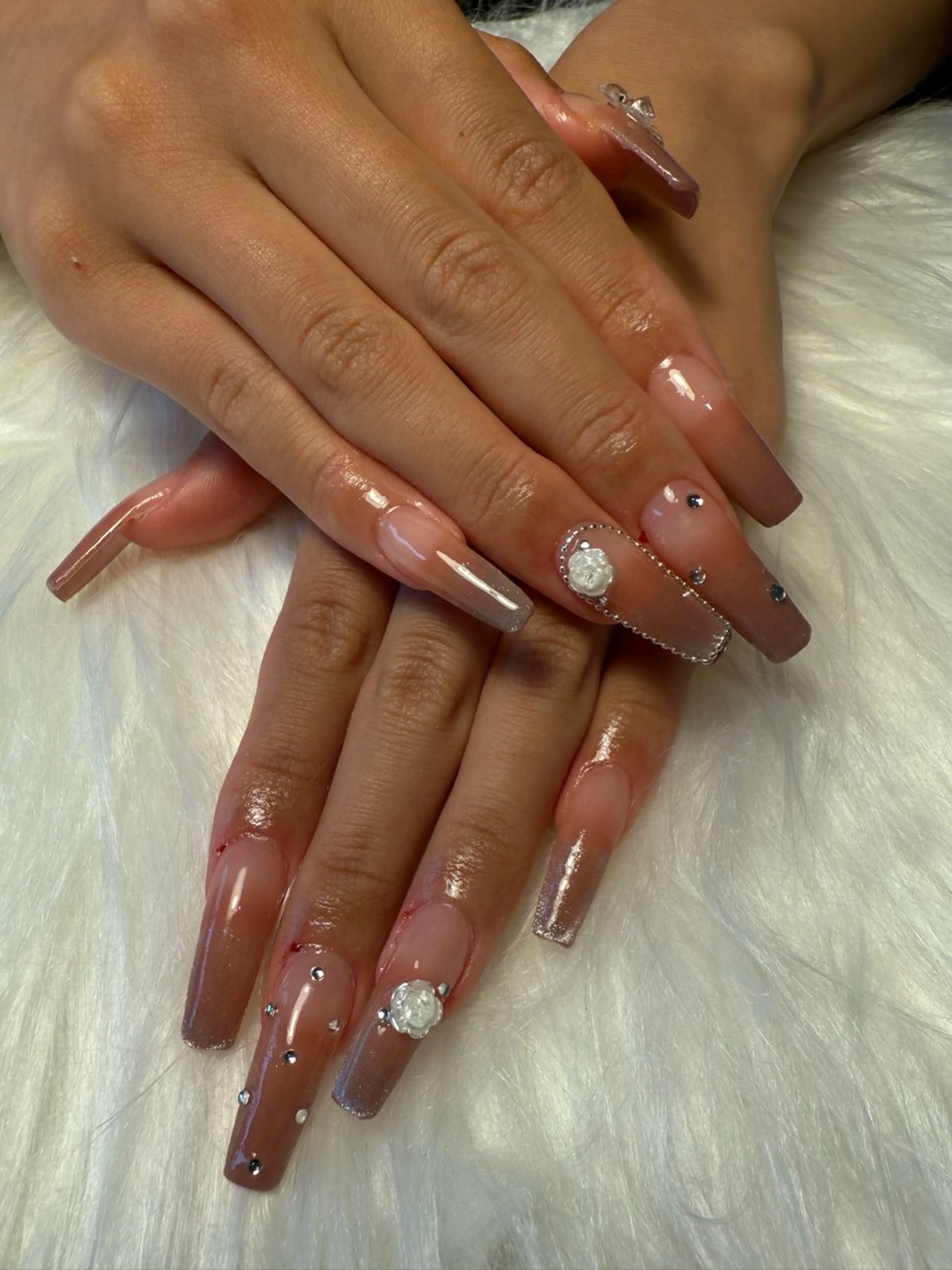 ネイル アートネイル 長さ出し フレンチネイル マグネットネイル 持ち込み ハンドネイル nail salon Estelleのネイルデザイン