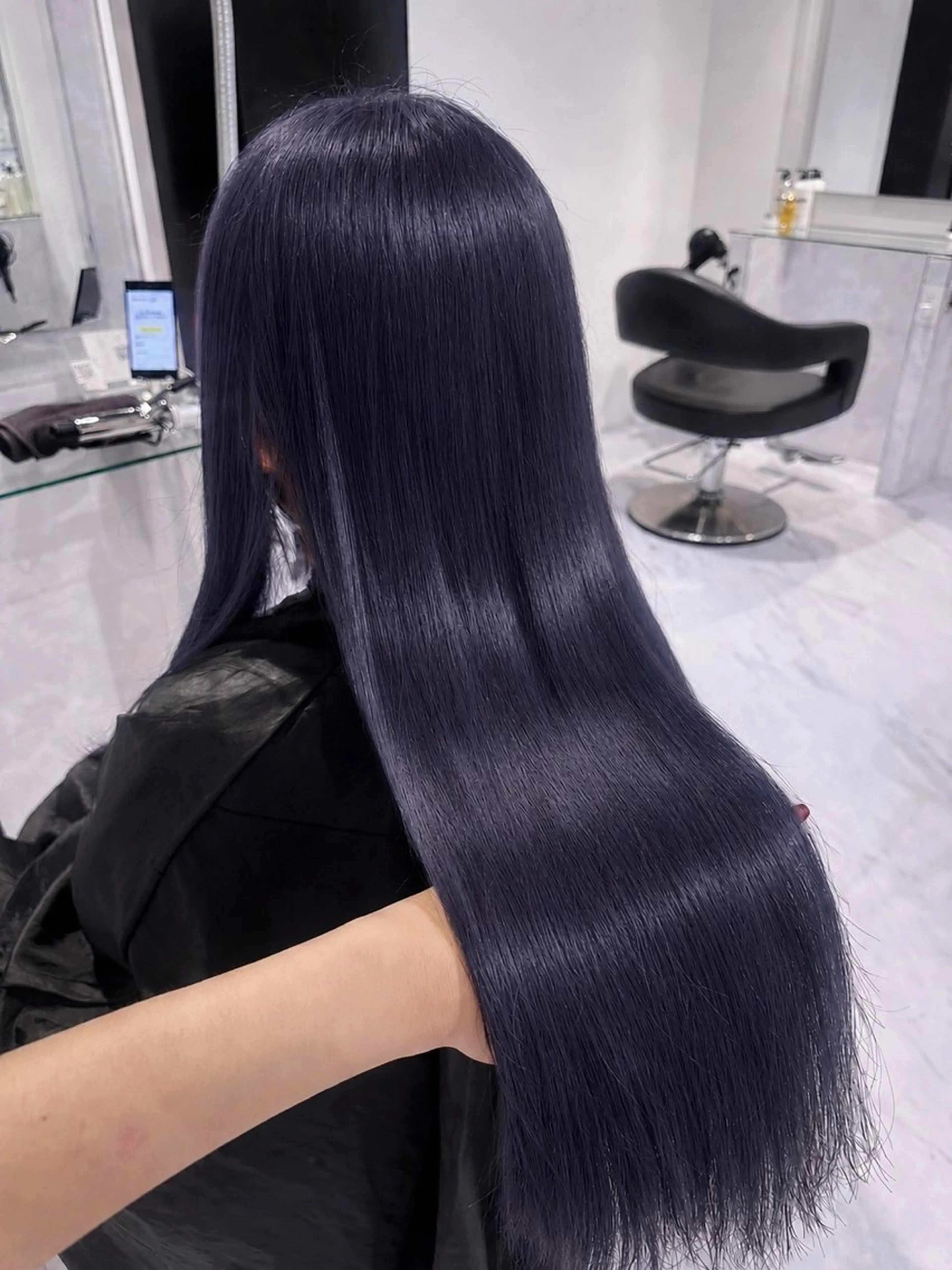 セミロング カラー ヘアカラー トリートメント ちひろ/暗髪/ 韓国カラー/髪質改善のヘアスタイル