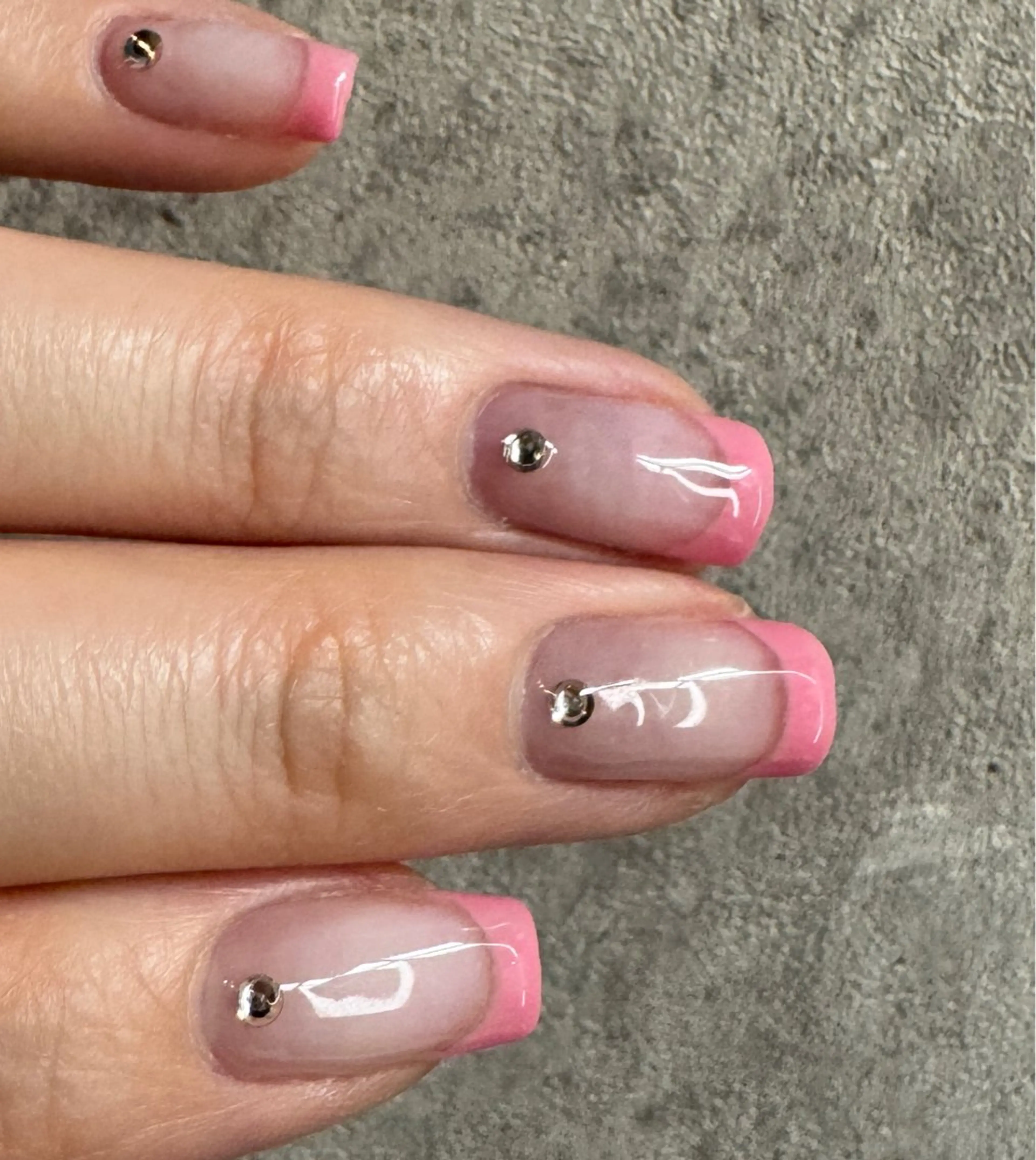 フレンチネイル【オフ込み】の写真