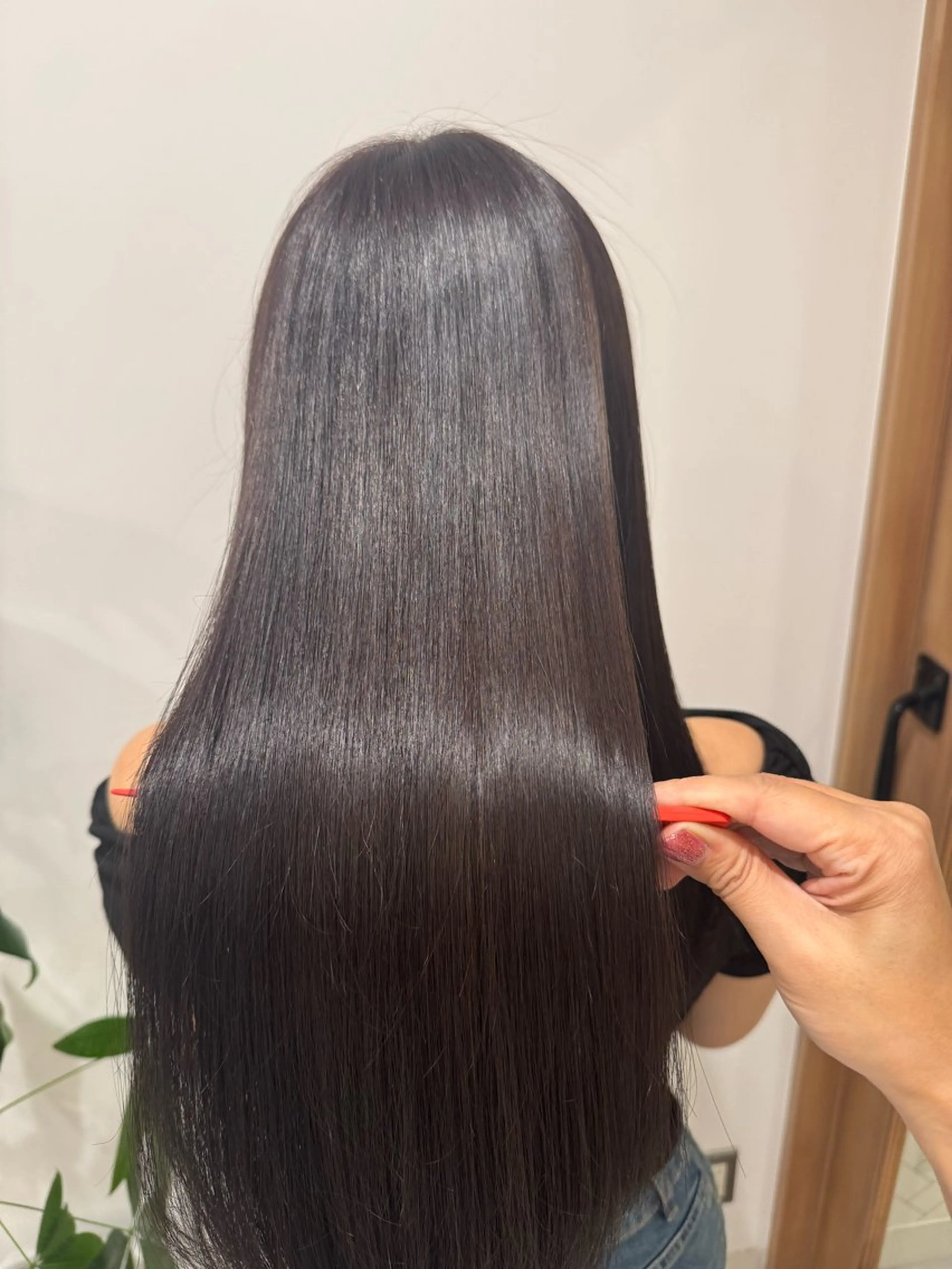 ロング 髪質改善 服部 路代のヘアスタイル