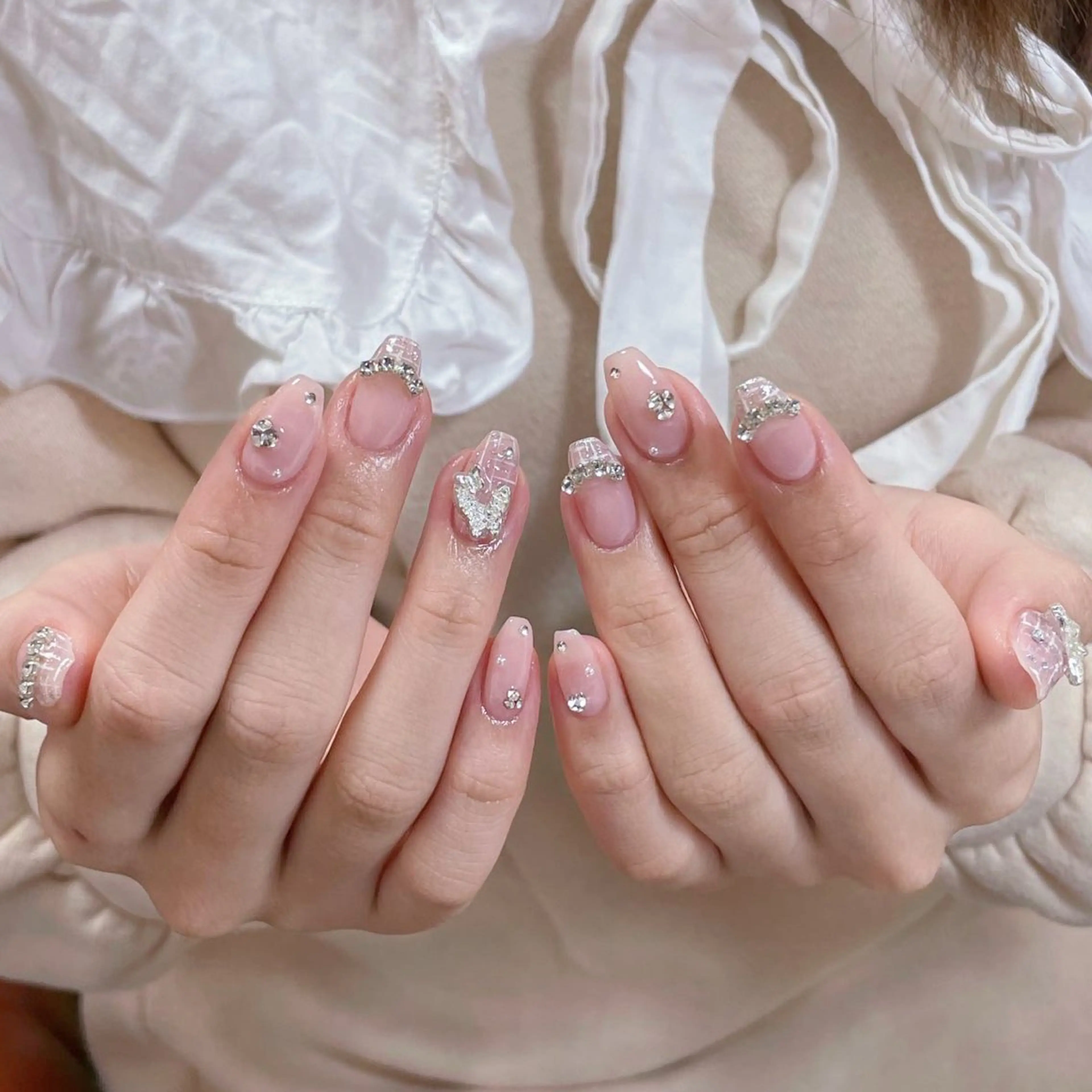 ネイル アートネイル オーロラネイル ガーリー キラキラネイル 韓国ネイル Asher-Yuki 🍁のネイルデザイン