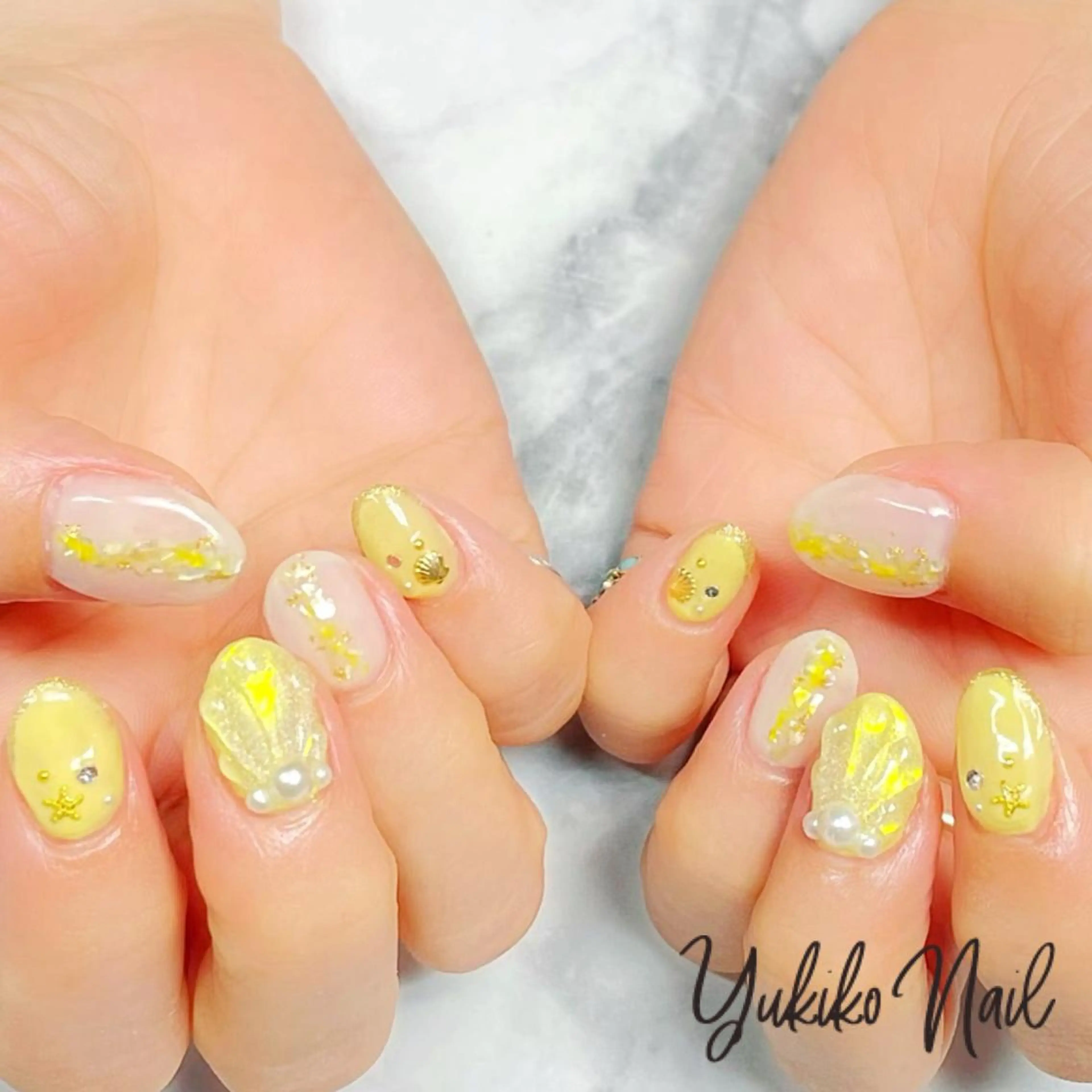 ネイル 夏ネイル 黄色 ユキコ ネイルのネイルデザイン