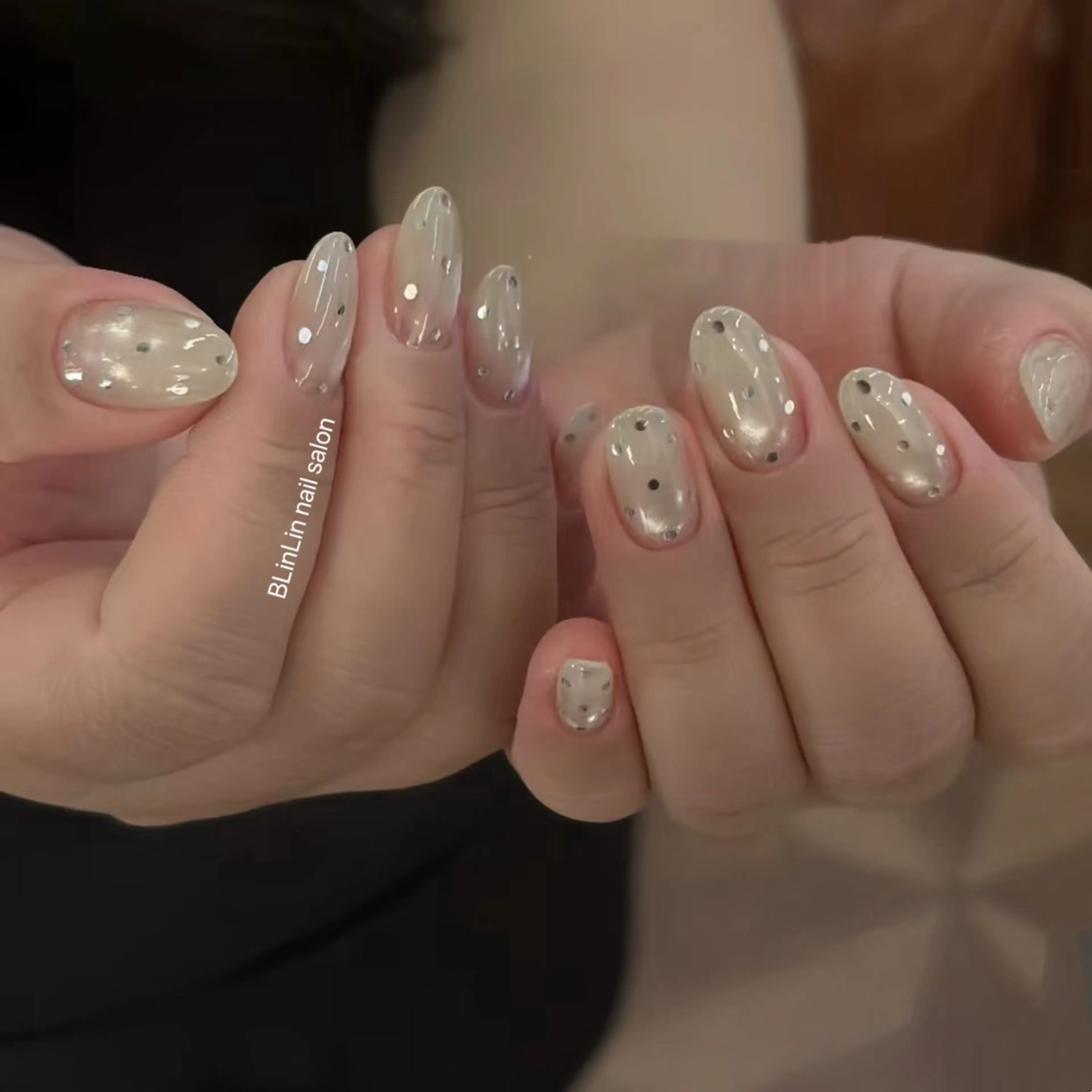 SNS大人気マグネットワンカラー+ドットorハートホロネイル¥5980の写真